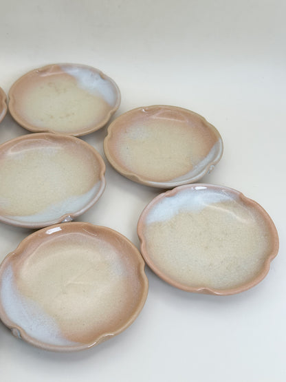 TB373 - Hagi-yaki plates by Tenpōzan 天鵬山