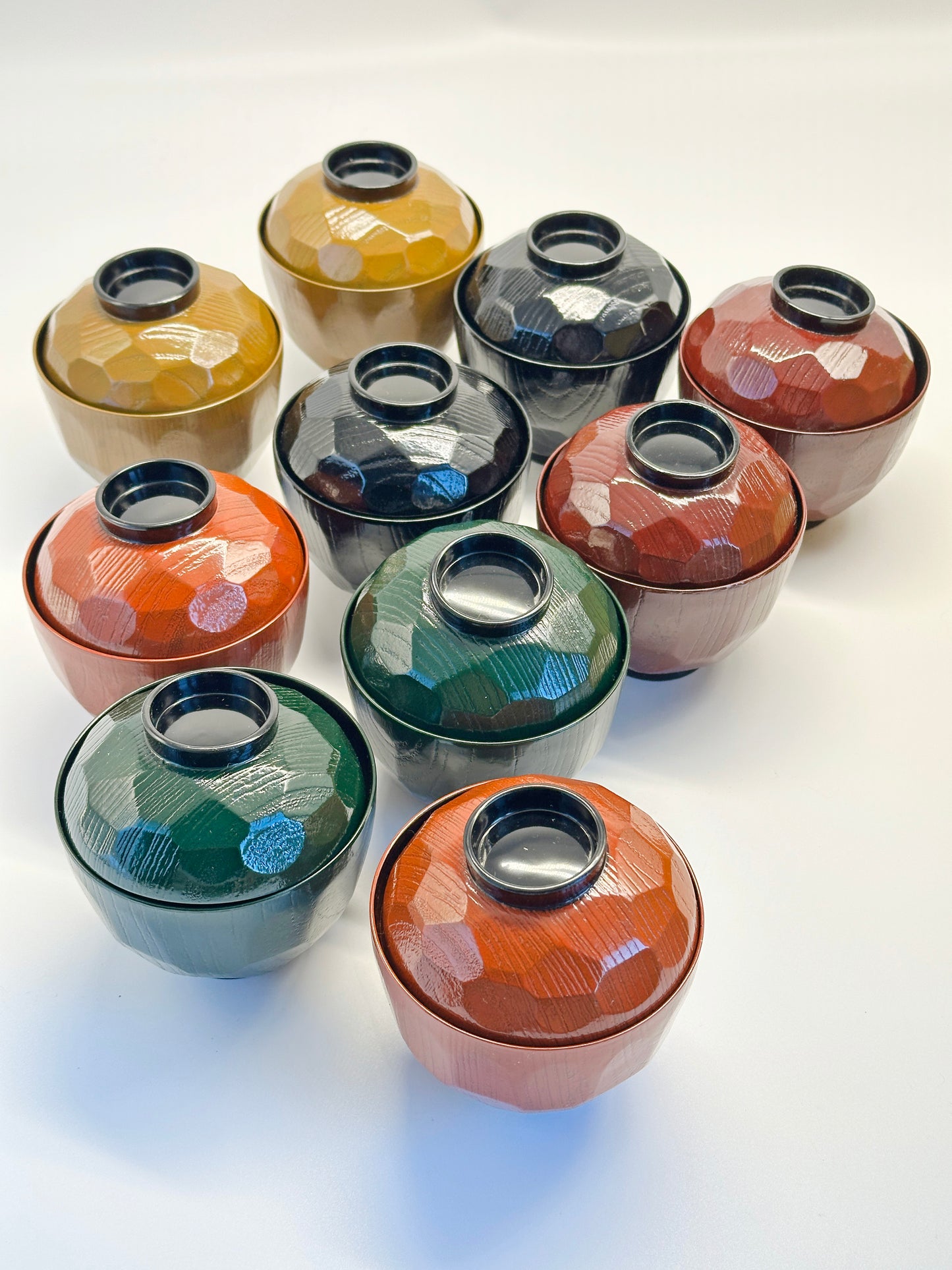 TB109 - Lacquered Japanese Soup Bowls with Lids 本漆塗り
