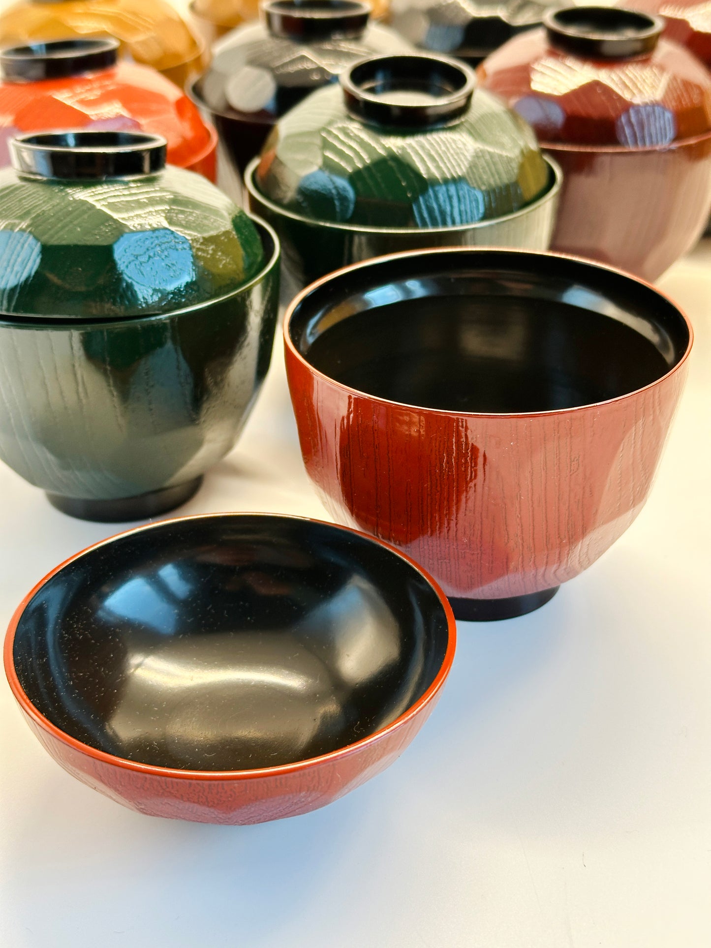 TB109 - Lacquered Japanese Soup Bowls with Lids 本漆塗り