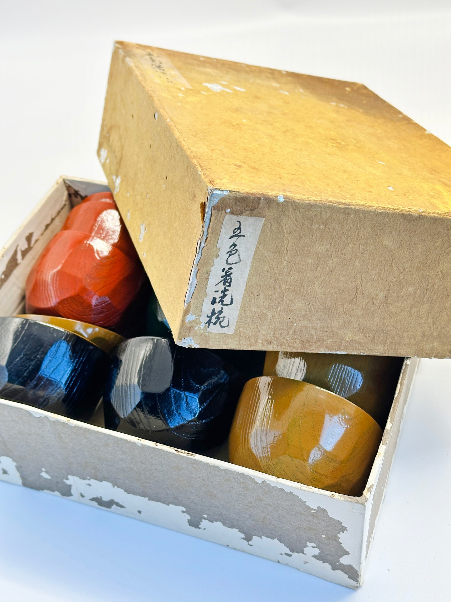 TB109 - Lacquered Japanese Soup Bowls with Lids 本漆塗り