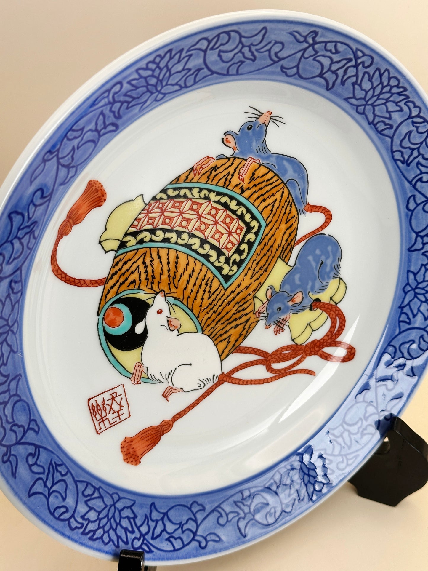 TB102 - Arita Ware Zodiac Mouse by Kōraku Kiln 幸樂窯