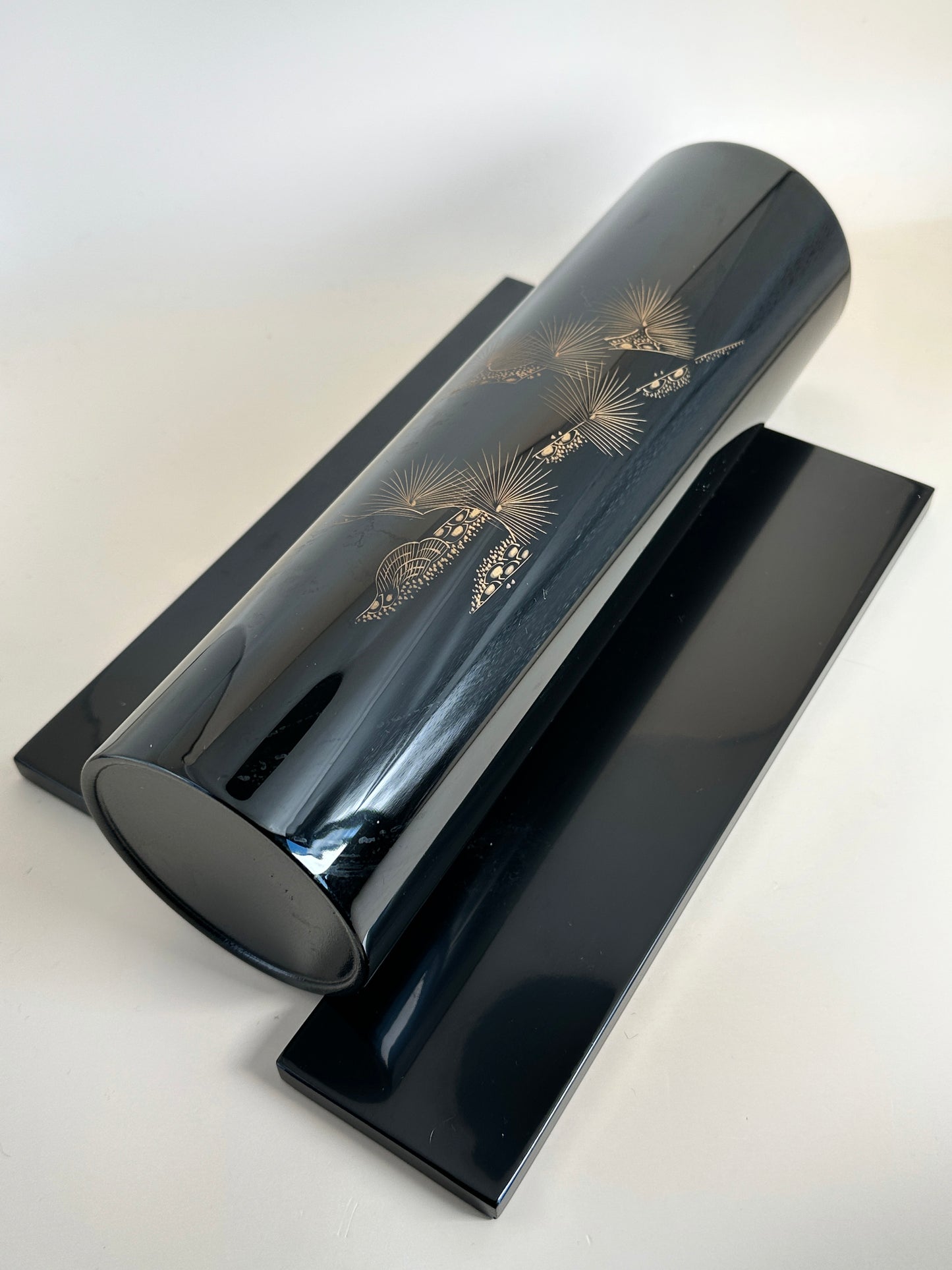 TB113 - Wajima-nuri Lacquer Vase 輪島塗