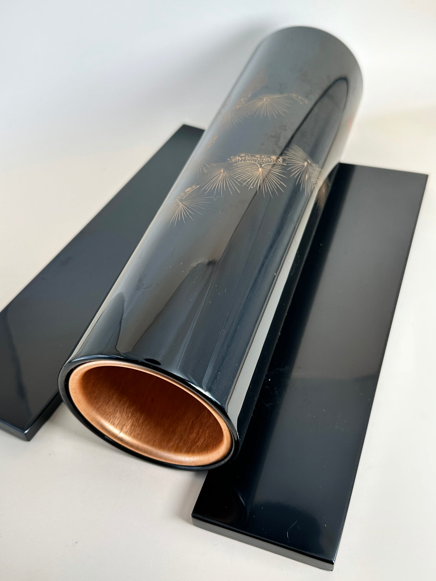 TB113 - Wajima-nuri Lacquer Vase 輪島塗