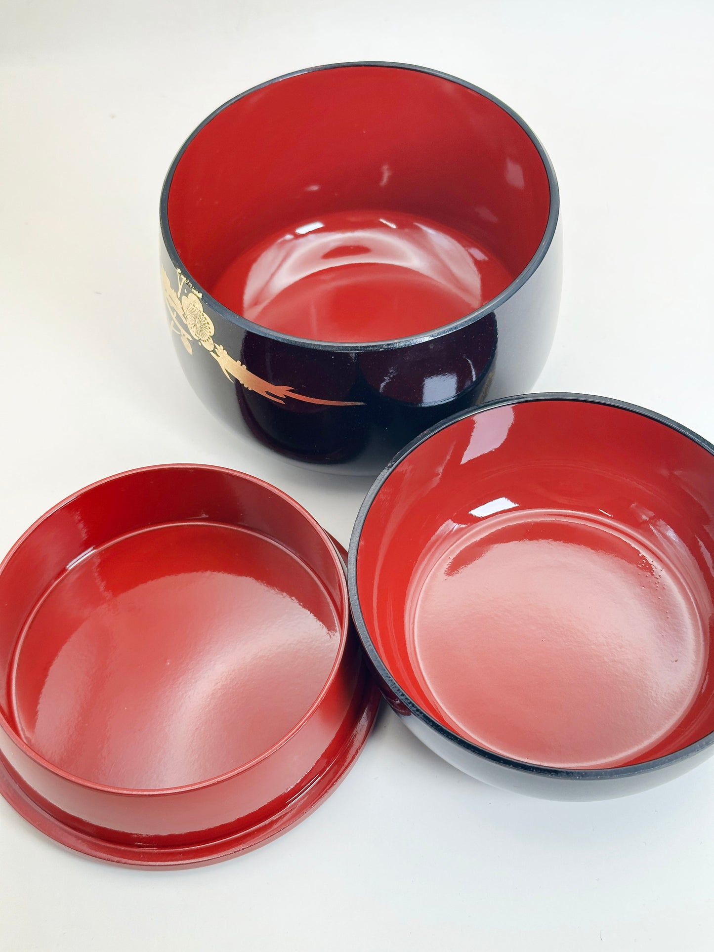 TB376 -  Wajima-nuri Lacquered Bowl with Lid 輪島塗