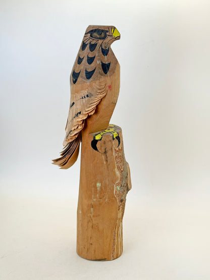 K25147 - Omiyage Sasano Ittōbori Hawk 笹野一刀彫 鷹