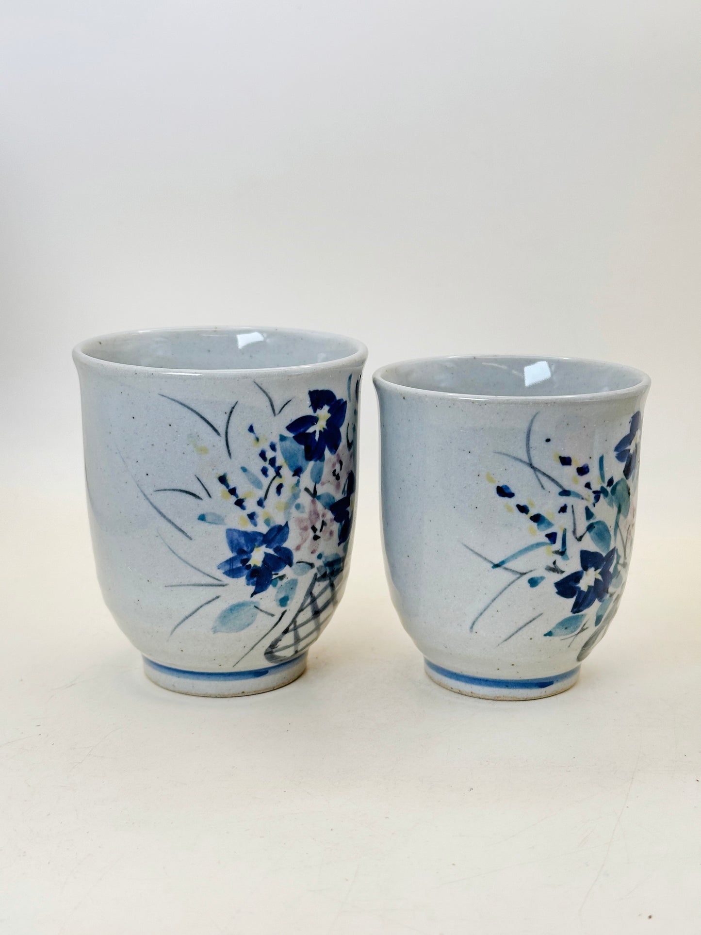 TB230 - Kutani-yaki yunomi tea cups 九谷焼
