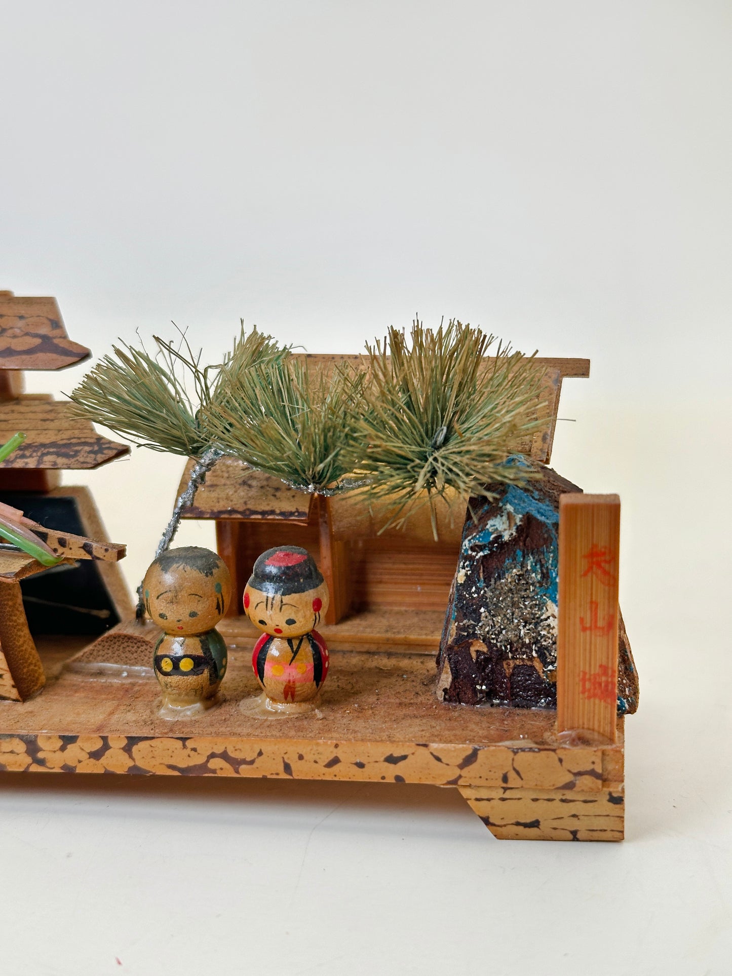 K15142 - Omiyage Kokeshi of Ōyama Castle 大山城