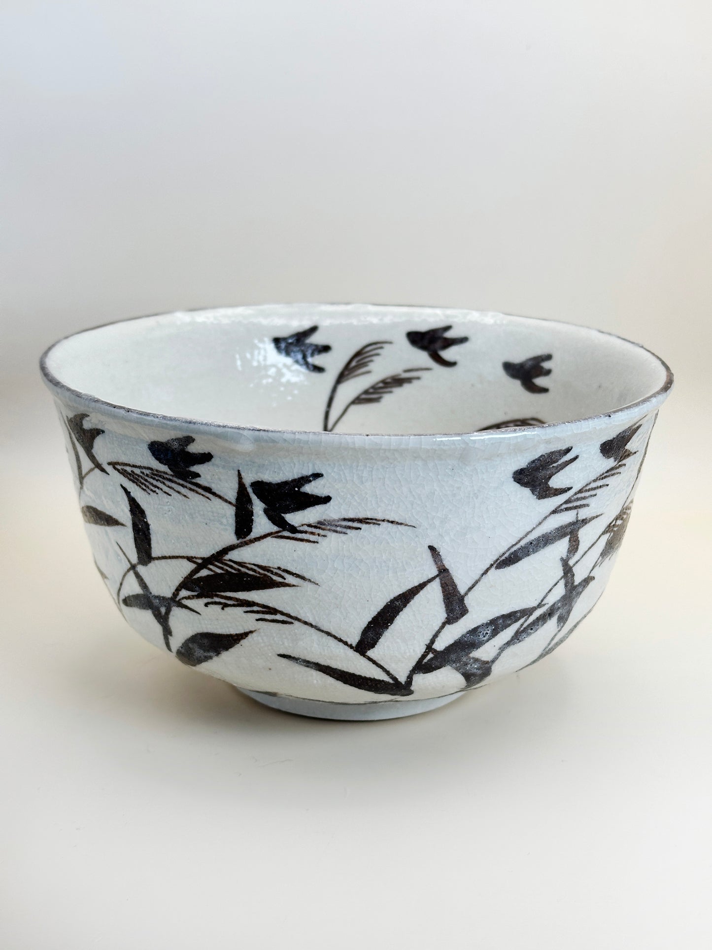 TB116 - Large Akazu-yaki Bowl by Ryūsen 赤津焼