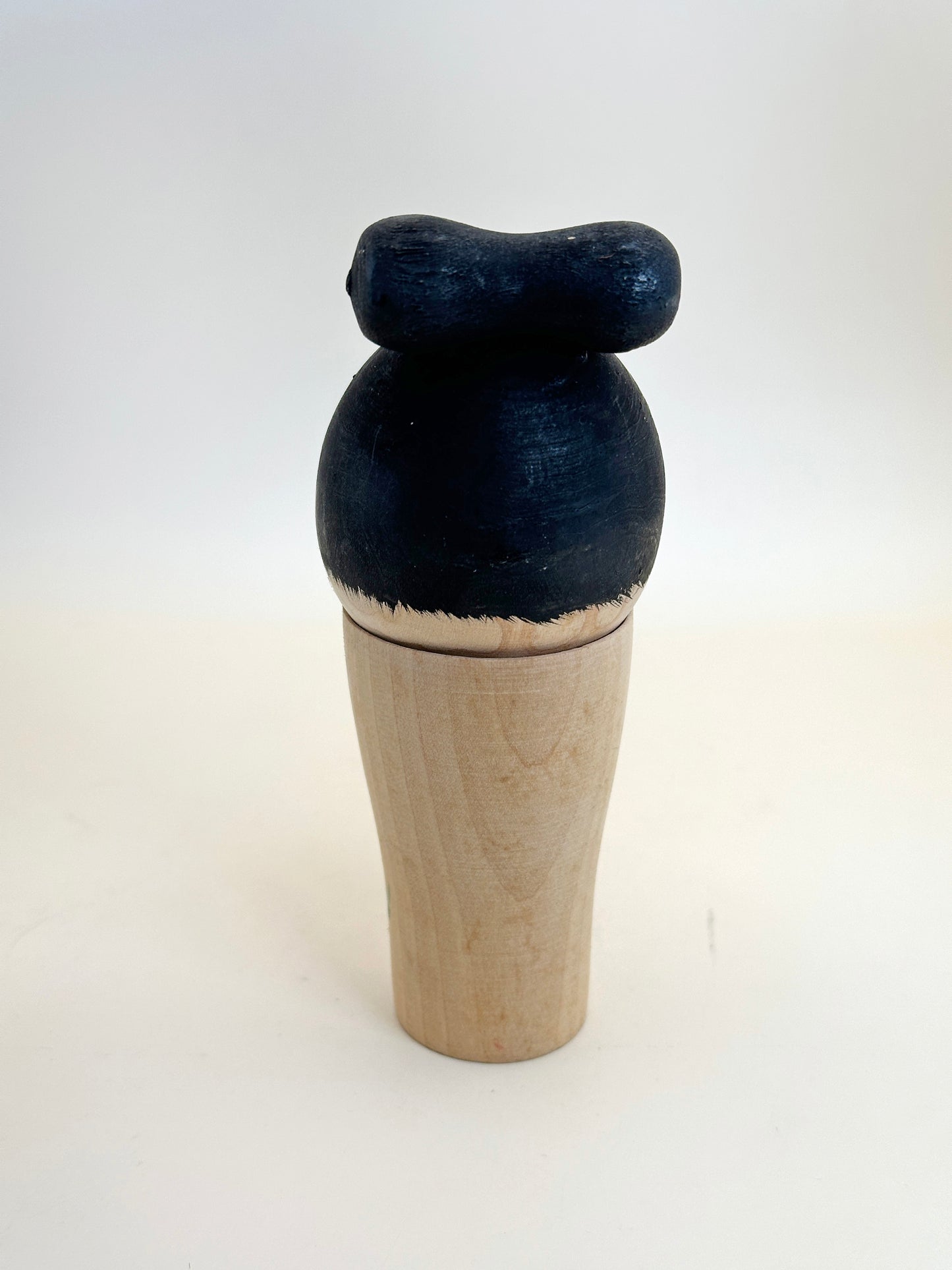 K15102 - Sosaku Shingata Kokeshi by Yoshio 良雄