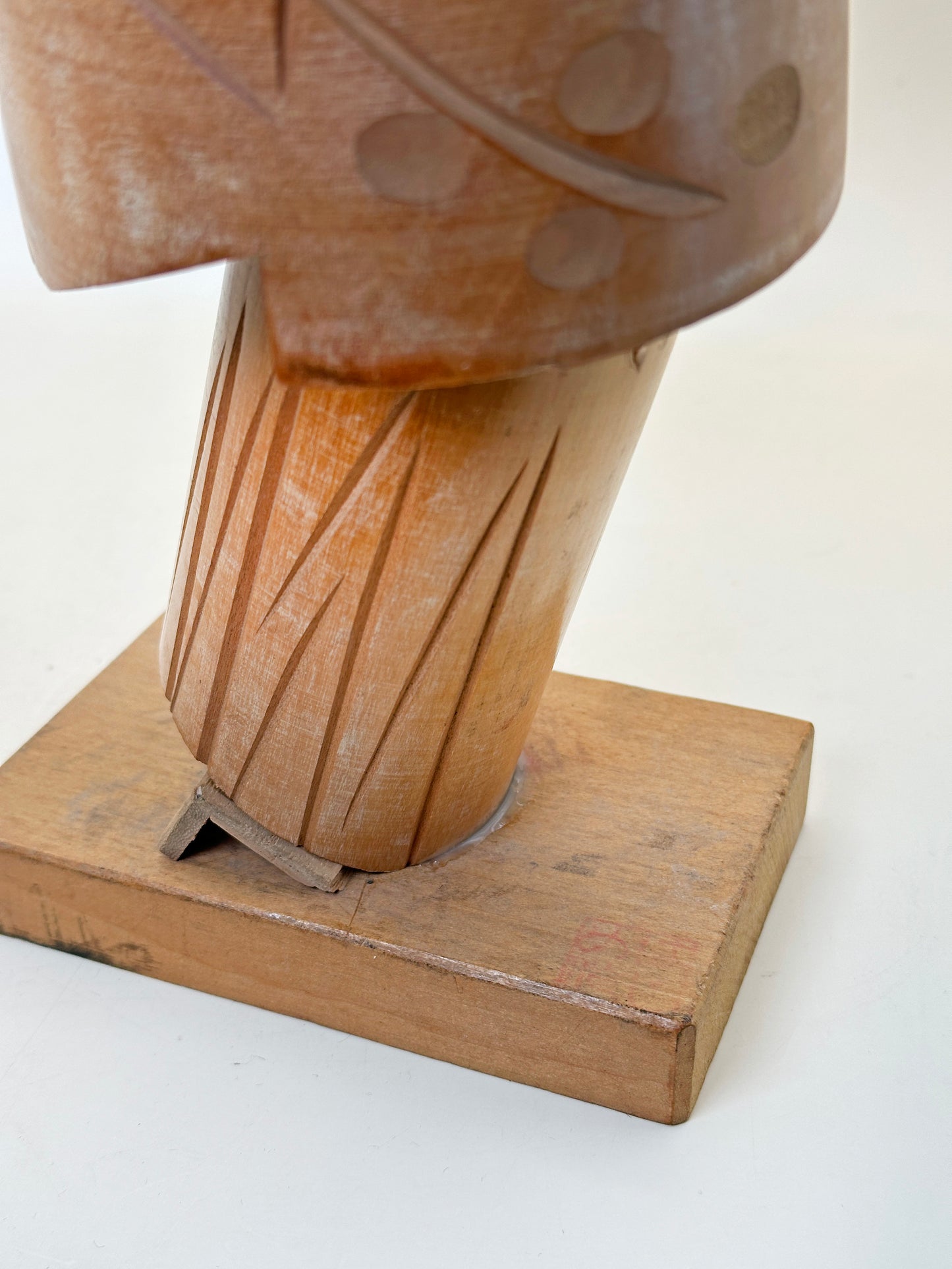 K30033 - Sosaku kokeshi by Hajime Miyashita 宮下はじめ