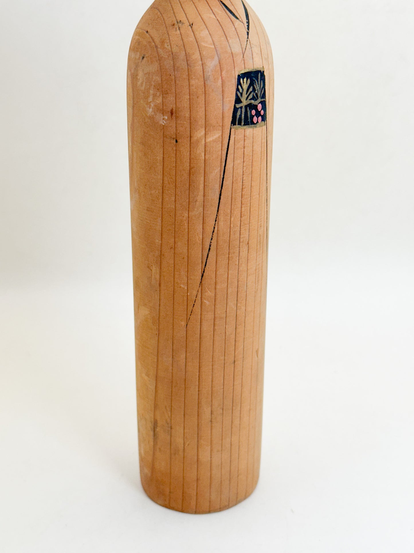 K25209 - Sosaku Shingata Kokeshi of Matagorō 八代目 又五郎