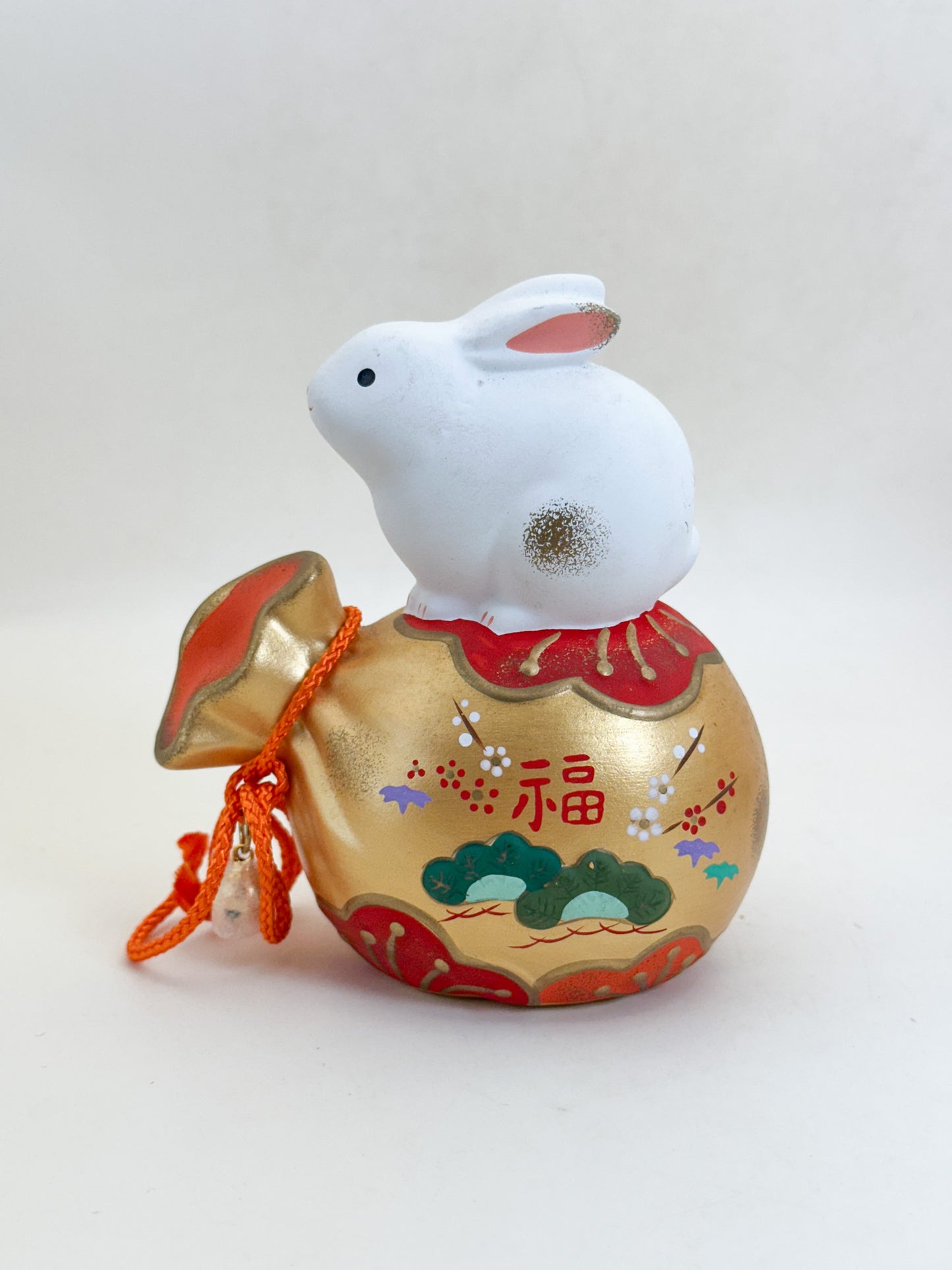FT546 - Rabbit zodiac figurine by Yakushigama 薬師窯