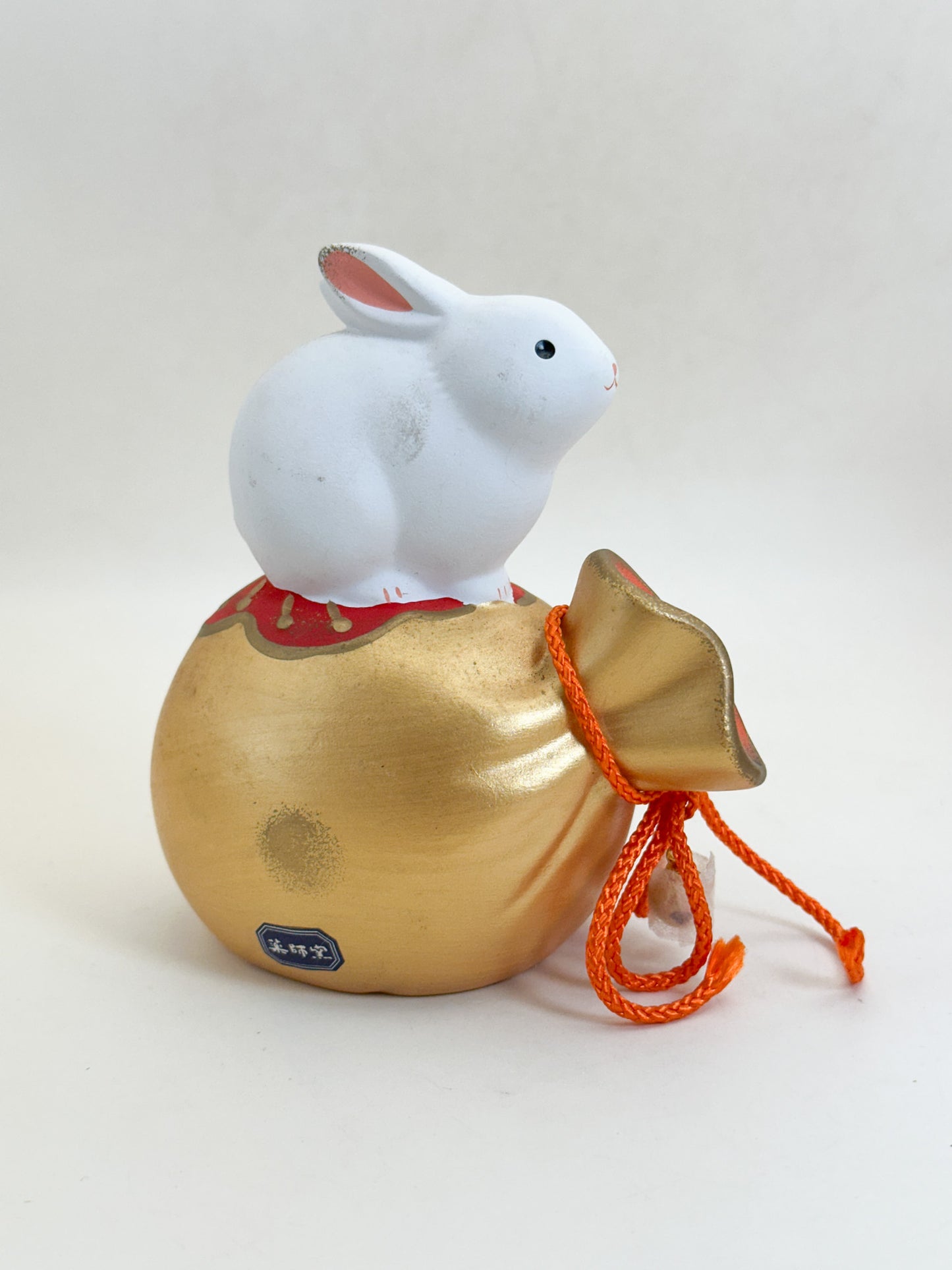 FT546 - Rabbit zodiac figurine by Yakushigama 薬師窯