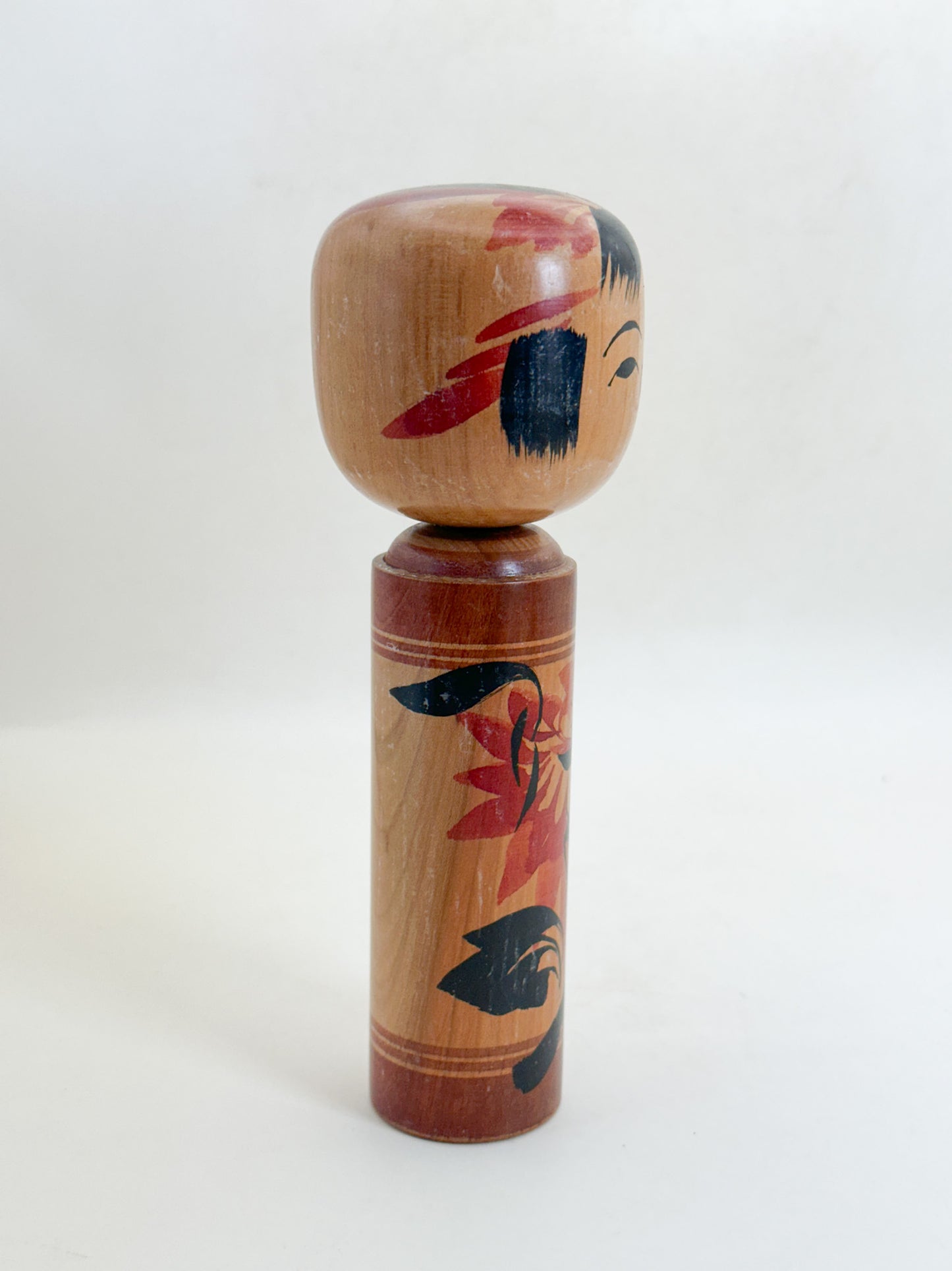 K18175 - Shingata Kokeshi by Tadashi Iwasaki 岩崎忠
