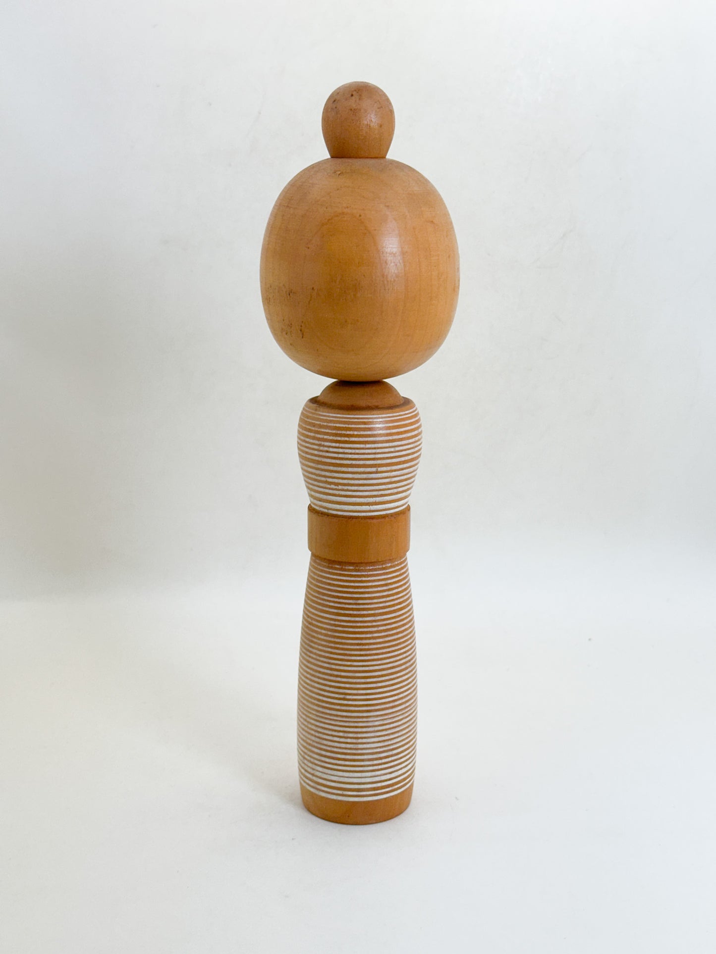 K25219 - Sosaku Kokeshi by Yoshio Ohtani 大谷良夫