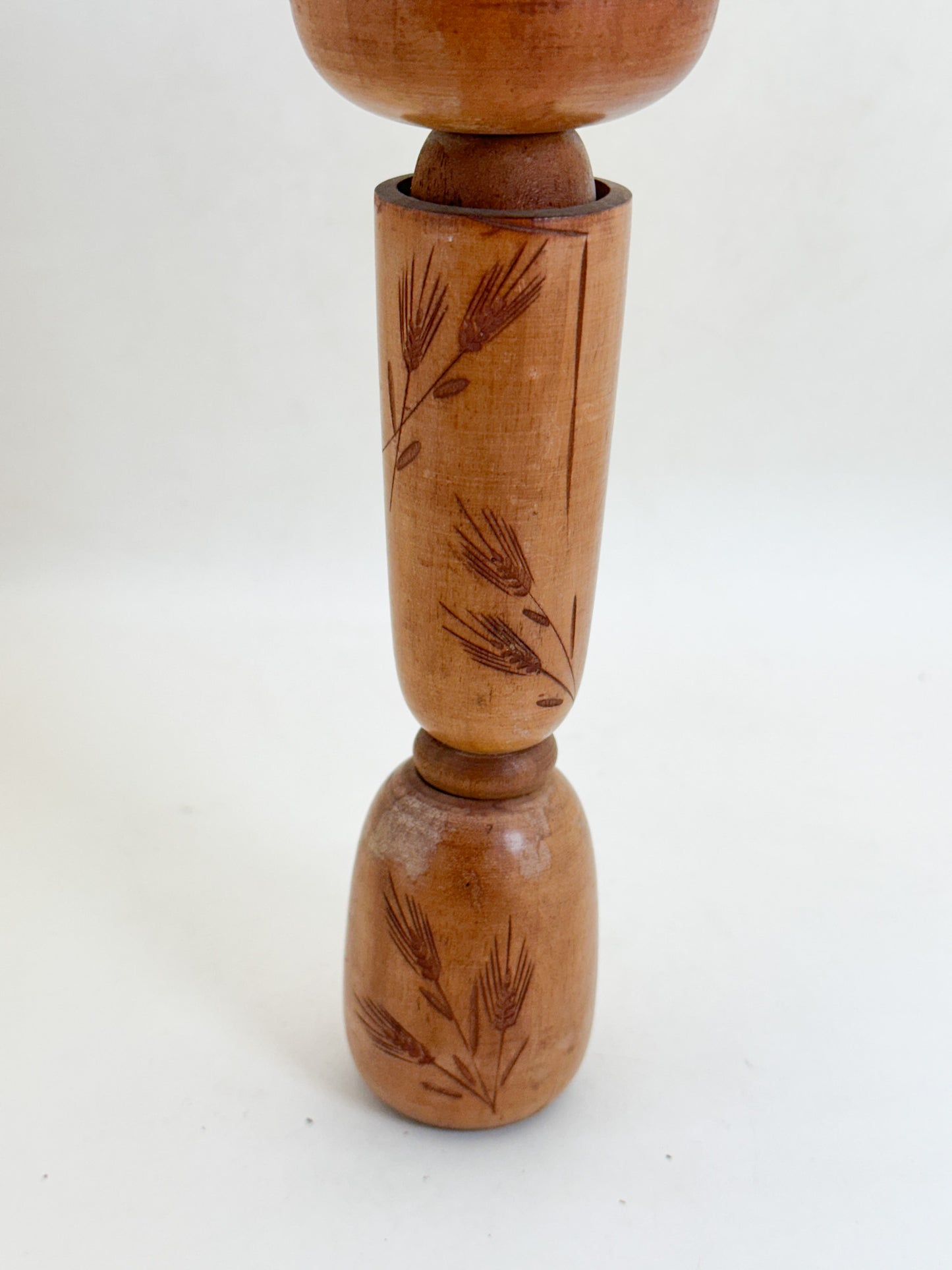 K25217 - Sōsaku Kokeshi by Kishi Sadao 岸貞男