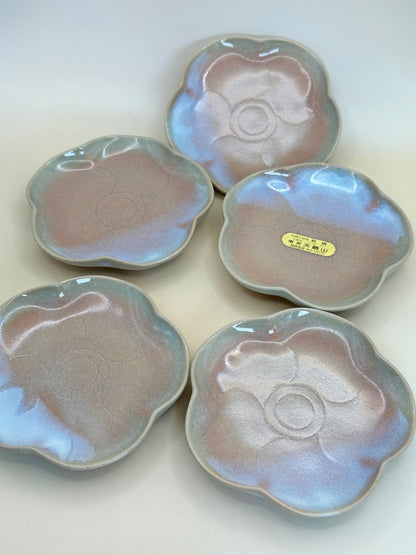 TB125 - Set of Hagi-yaki Plum Blossom Small Plates by Tenpōzan 天鵬山
