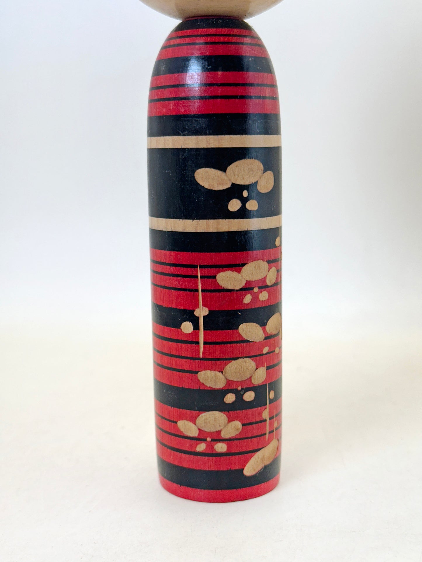 K18148 - Shingata Kokeshi by Chuji Kudo 工藤忠二