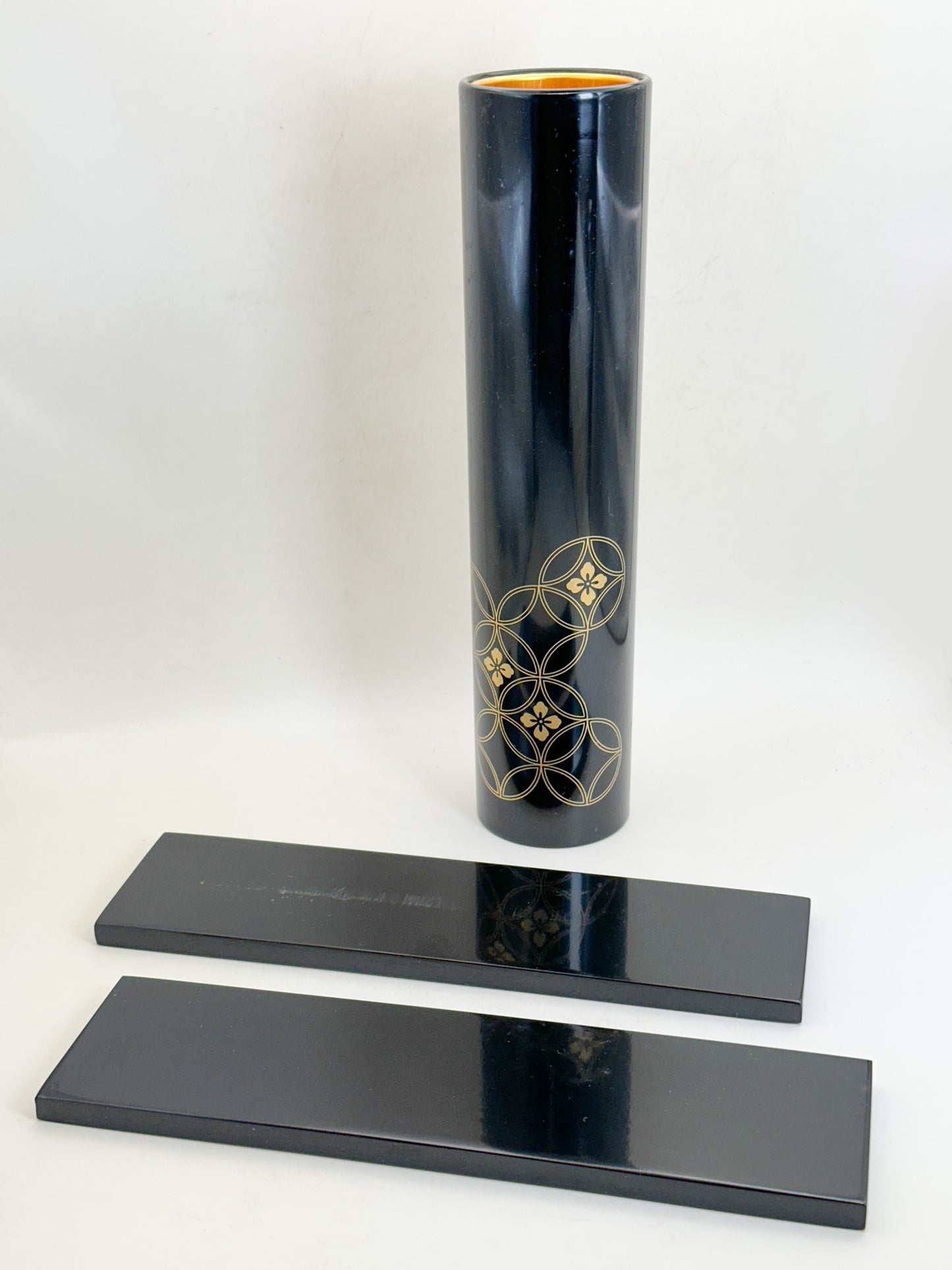 TB387 - Wajima-nuri Lacquer Vase 輪島塗