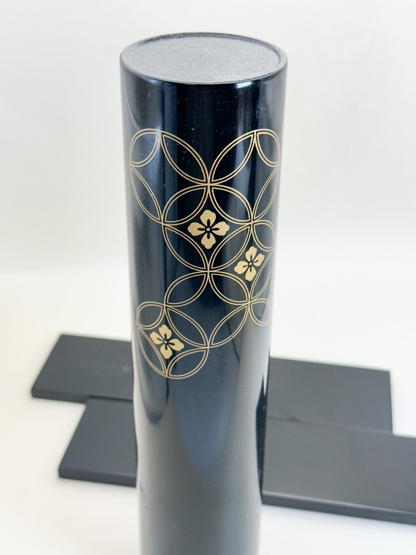TB387 - Wajima-nuri Lacquer Vase 輪島塗