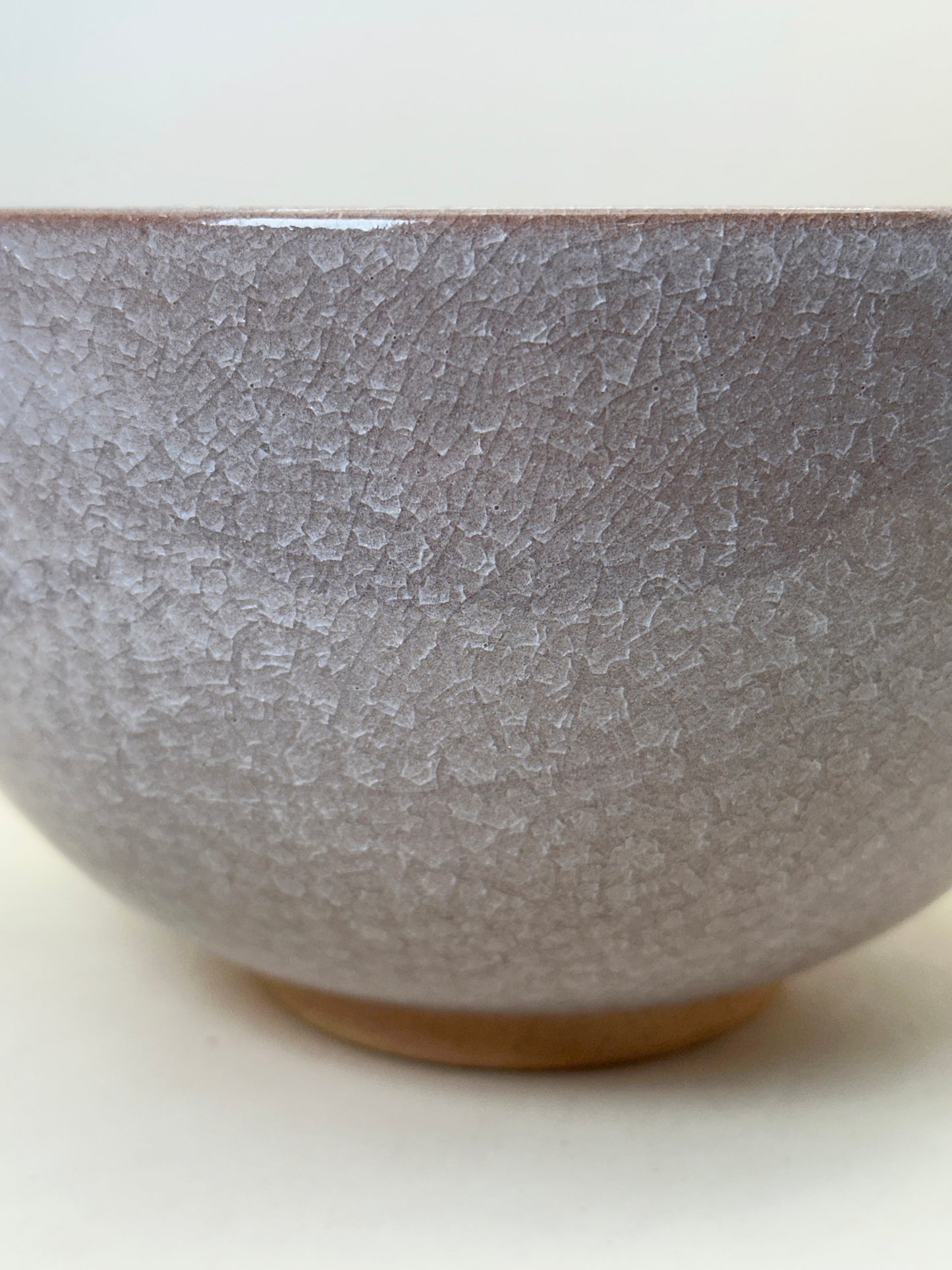 TB239 - Large Kashibachi Akazu-yaki Bowl 赤津焼