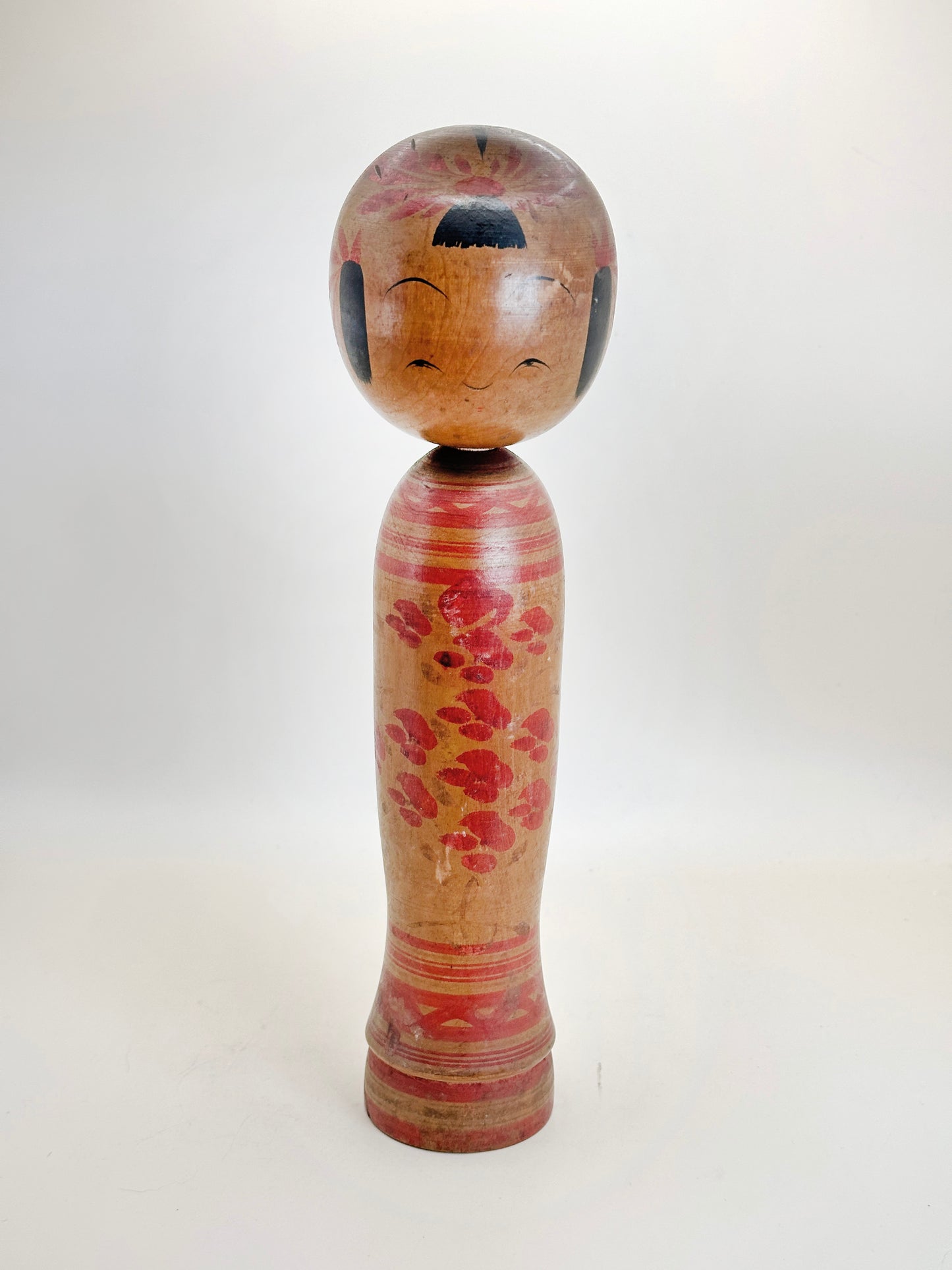K25087 - Traditional Yamagata kokeshi by Kobayashi Seizō 小林清蔵