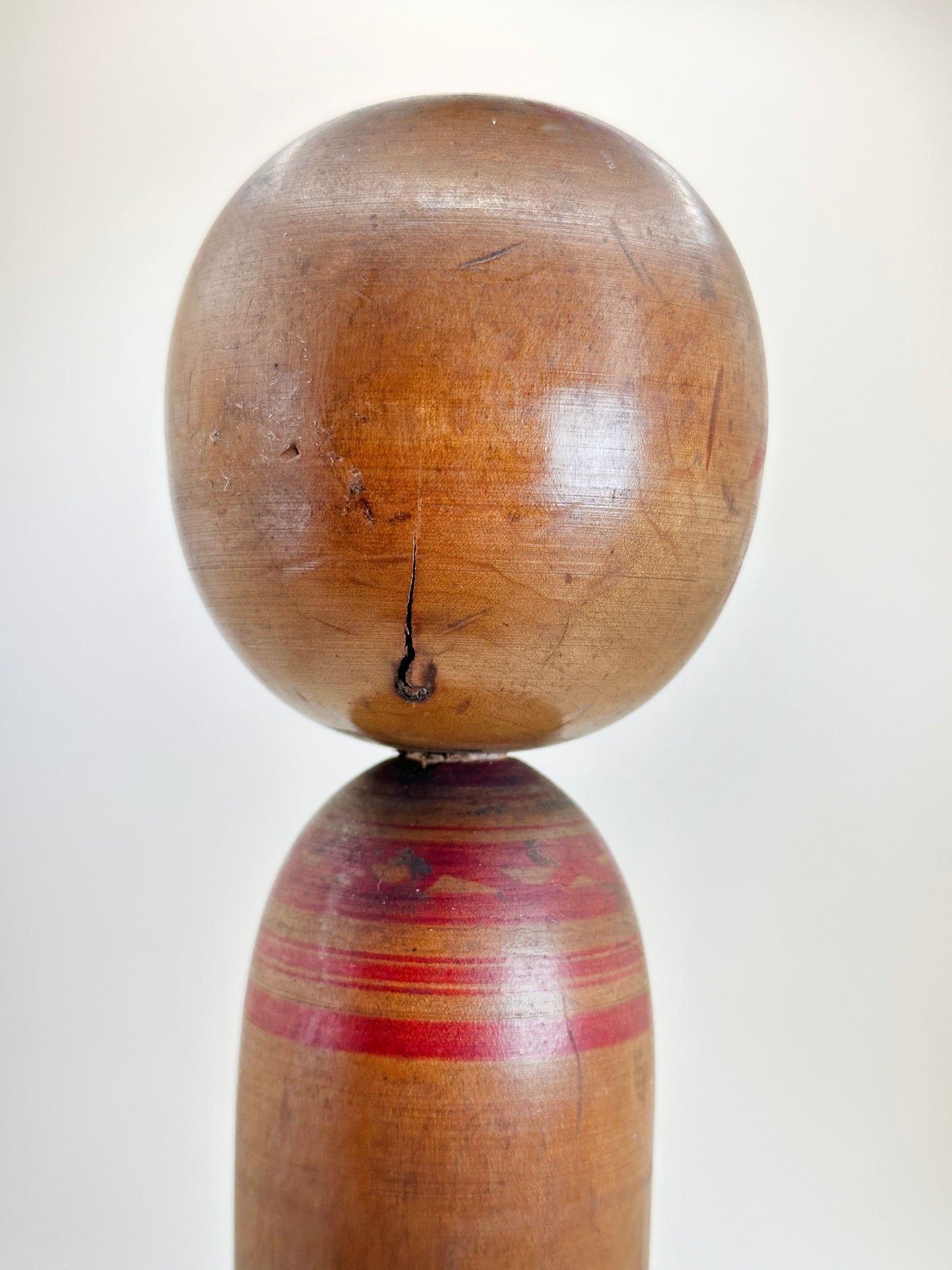 K25087 - Traditional Yamagata kokeshi by Kobayashi Seizō 小林清蔵