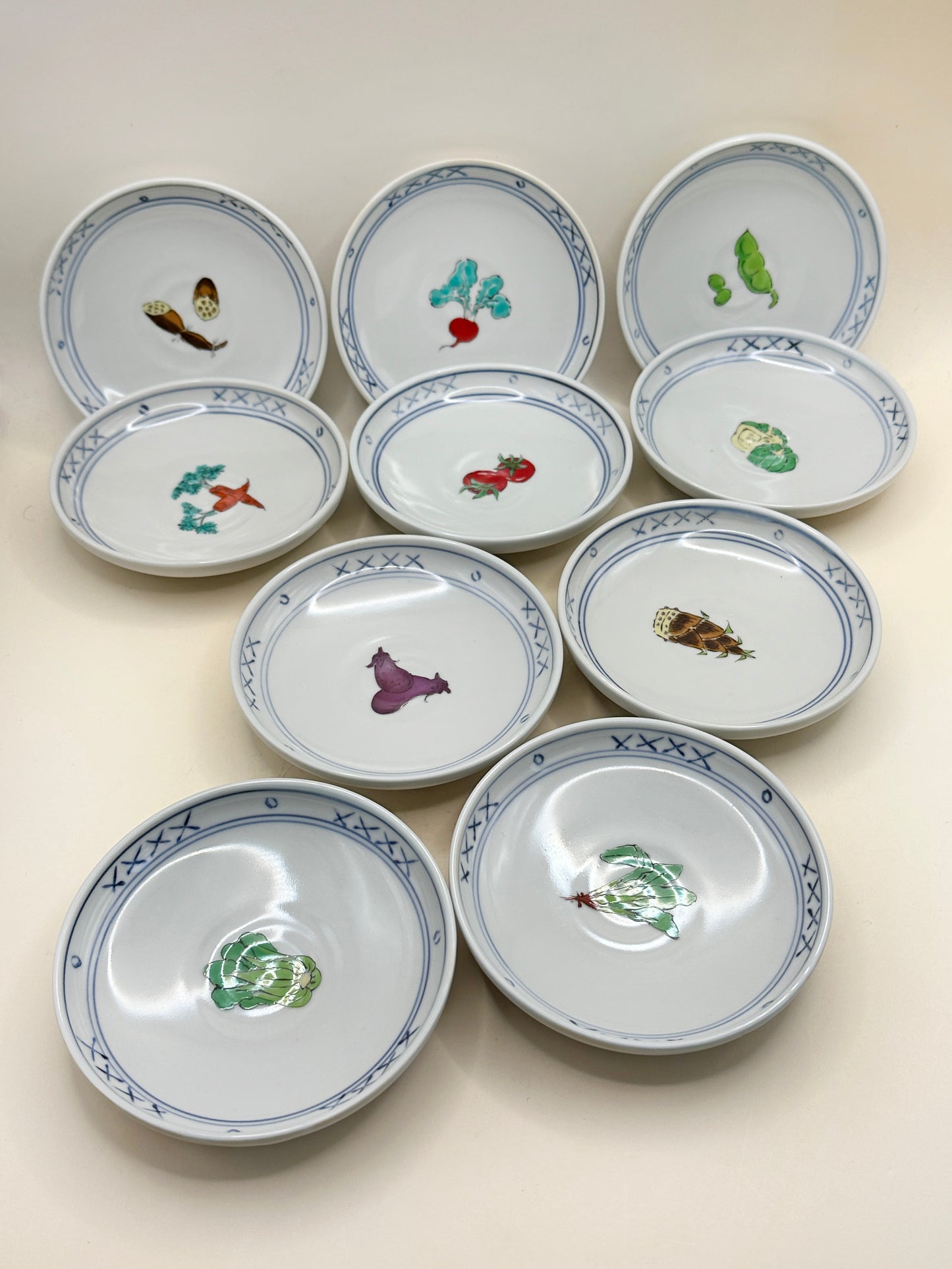 TB127 - Set of Arita Porcelain Plates 有田焼