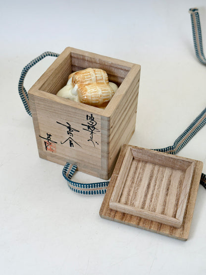 TB242 - Kyō-yaki kōgō Box 京焼 香盒