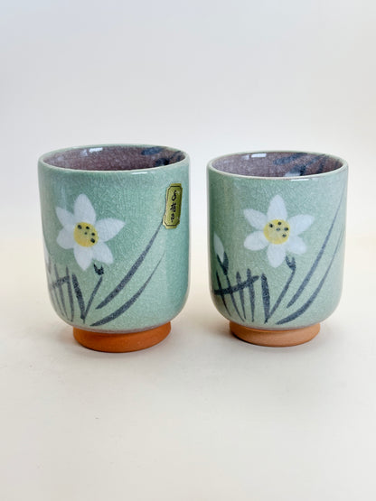 TB130 - Yunomi Tea Cups - Water narcissus 水仙