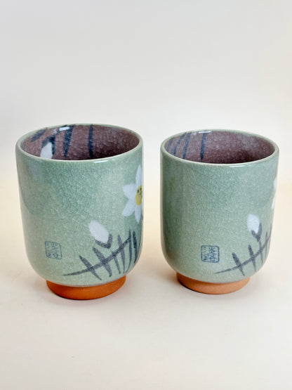 TB130 - Yunomi Tea Cups - Water narcissus 水仙
