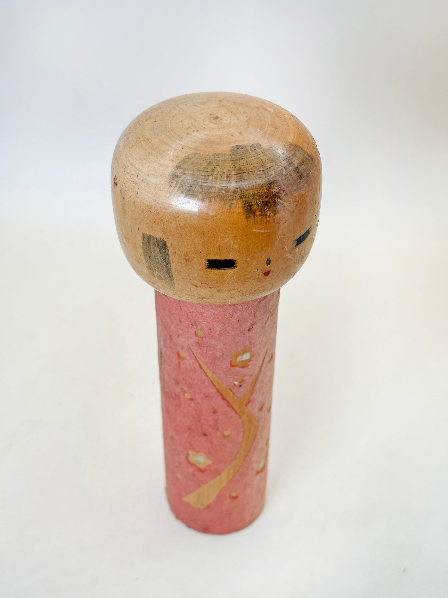 K18149 - Sōsaku kokeshi de Eiko Shibata 柴田栄子