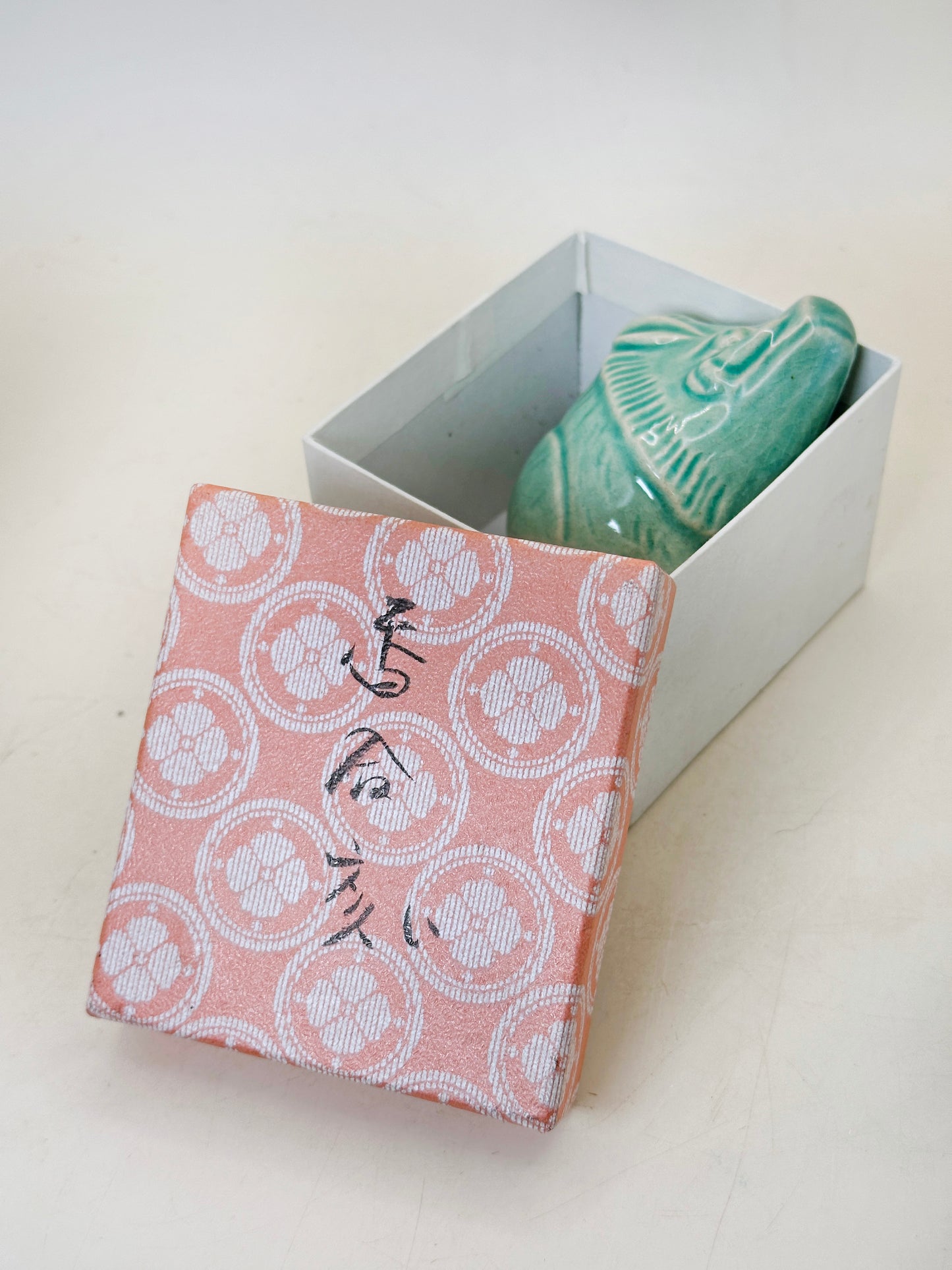TB248 - Boar Korai Seiji Kogo Box 高麗青磁