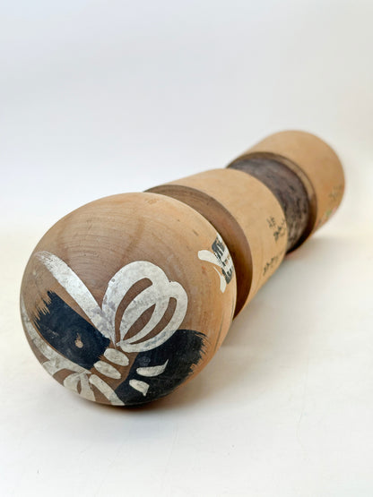 K30034 - Omiyage Kokeshi de Kusatsu Onsen 草津温泉