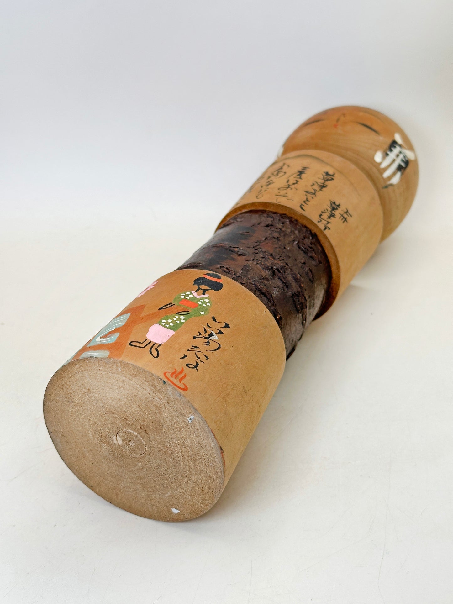 K30034 - Omiyage Kokeshi de Kusatsu Onsen 草津温泉