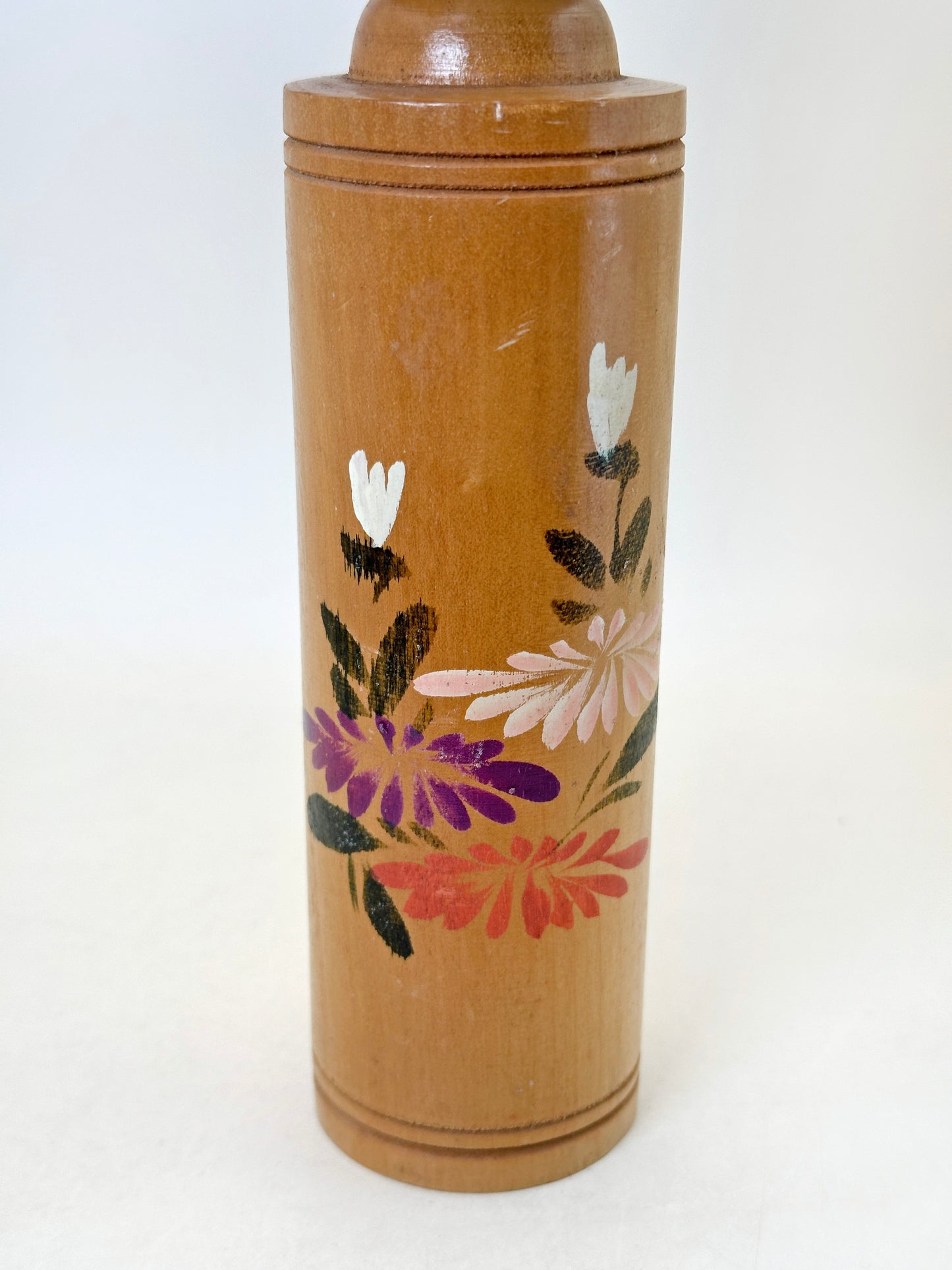 K25156 - Sōsaku Kokeshi de Takahashi Hashime 髙橋はしめ