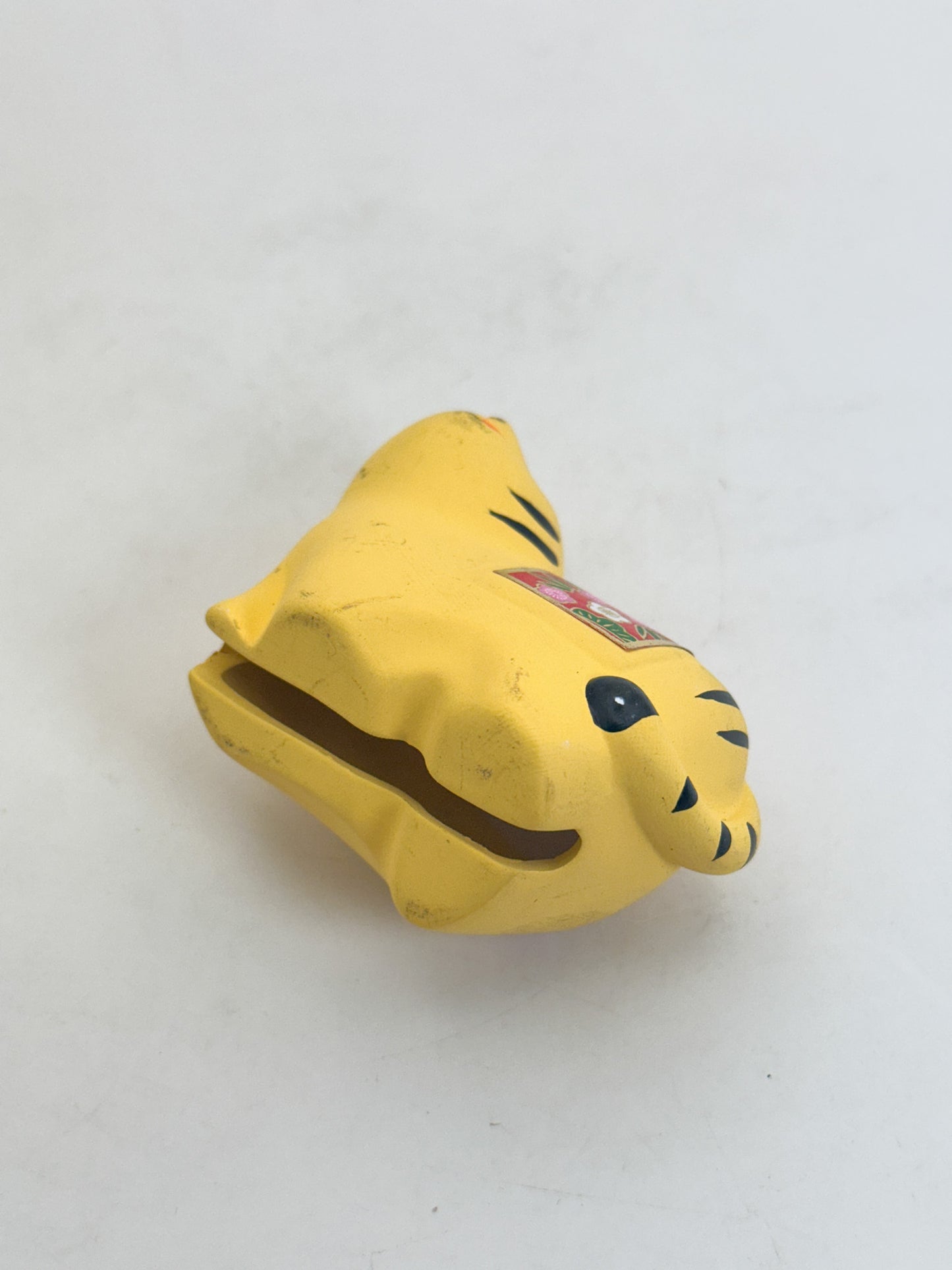 CB317 - Tiger dorei clay bell by Yakushigama 薬師窯