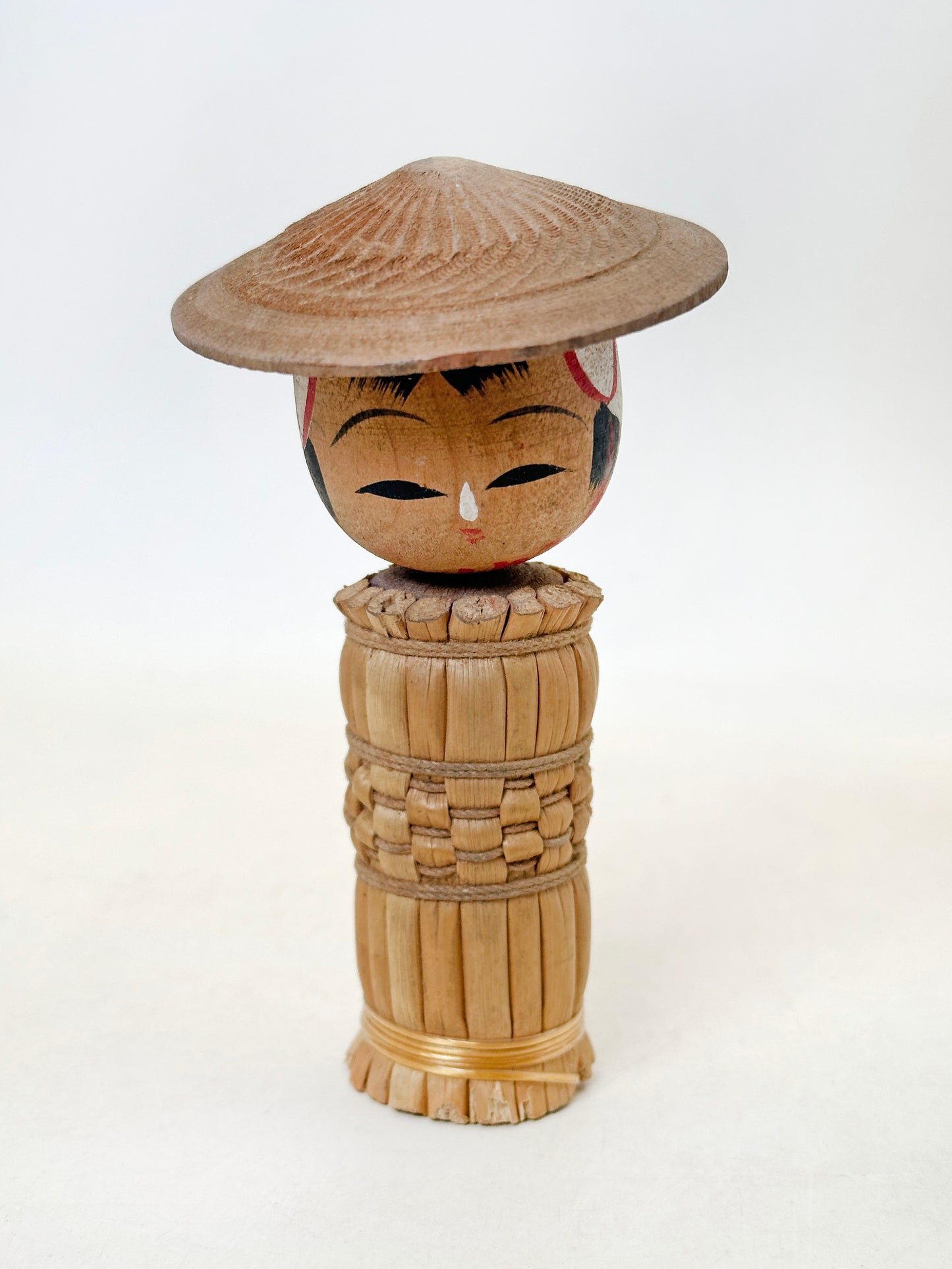 K10212 - Kokeshi Omiyage de vid yamabudō 山葡萄