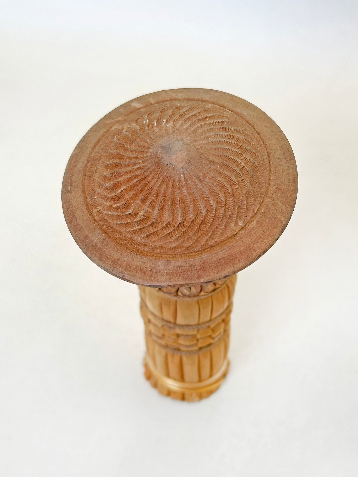 K10212 - Kokeshi Omiyage de vid yamabudō 山葡萄