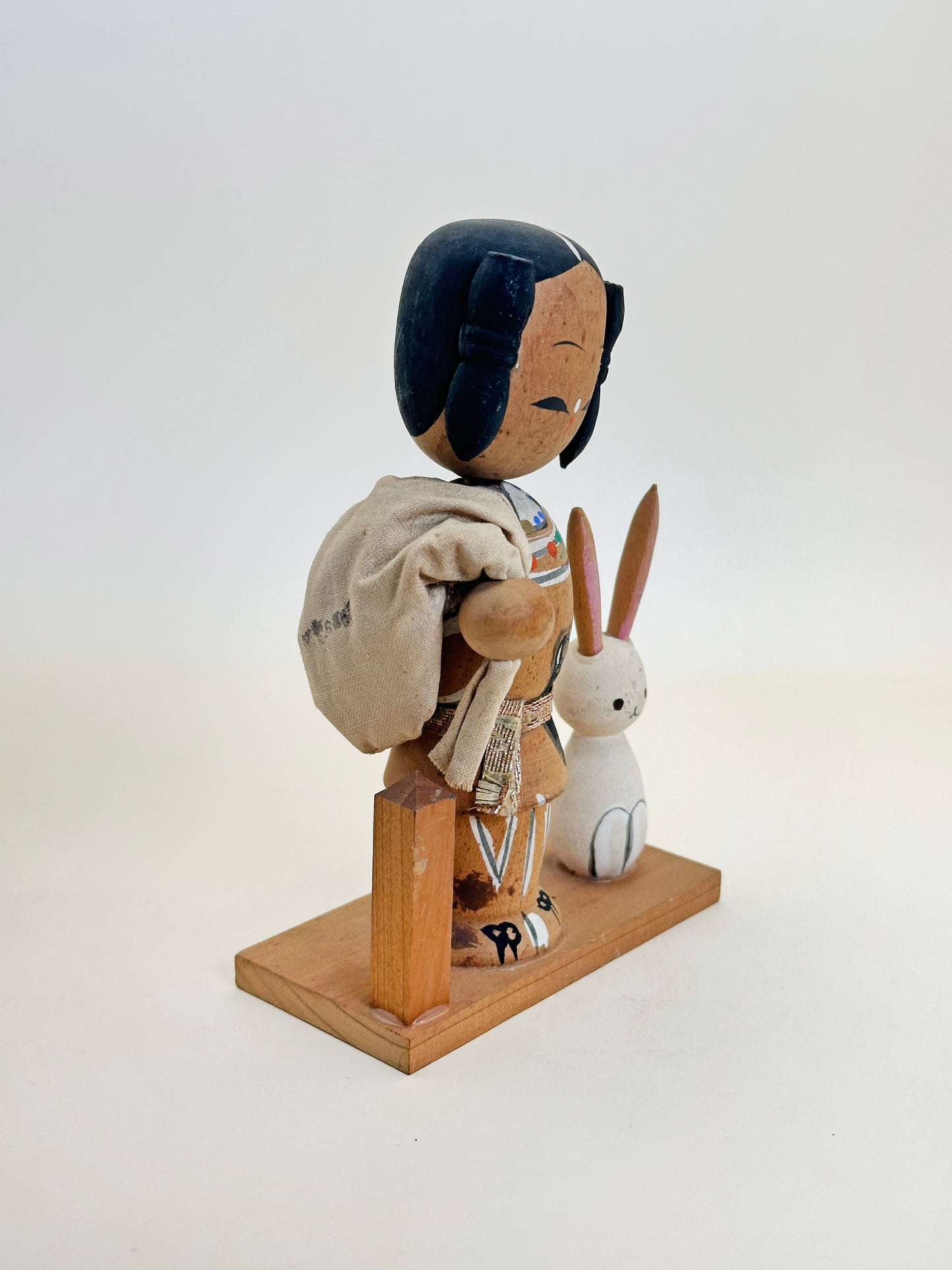 K15107 - Omiyage The White Hare of Inaba 因幡の白兎
