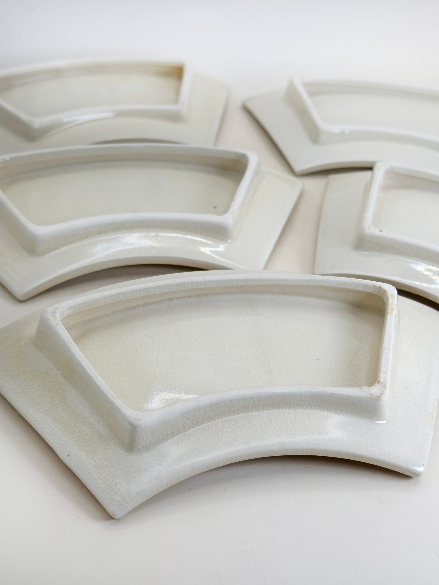 TB254 - Platos de gres de Kioto de Katō Zenshō 京焼