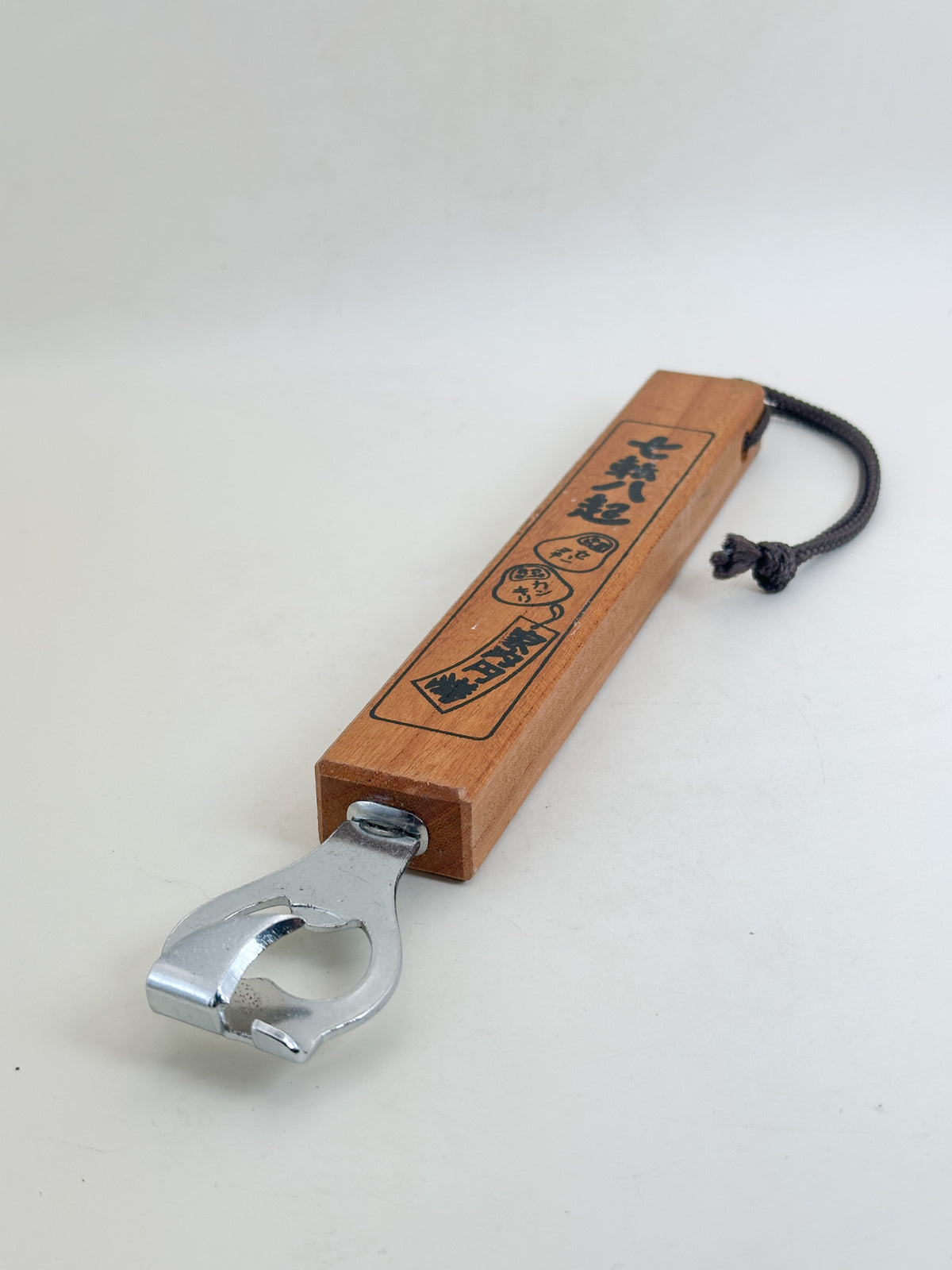 FT562 - Bottle opener from Cape Ashizuri 足摺岬