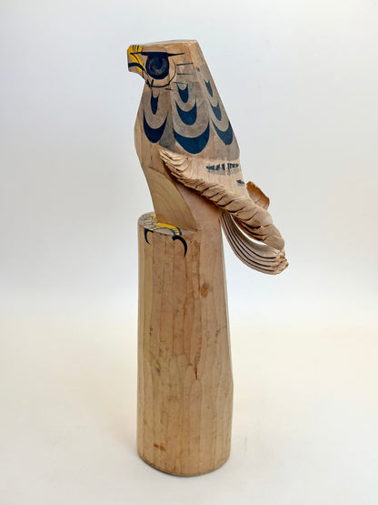 K25090 - Sasano Ittobori hawk wood carving 笹野一刀彫