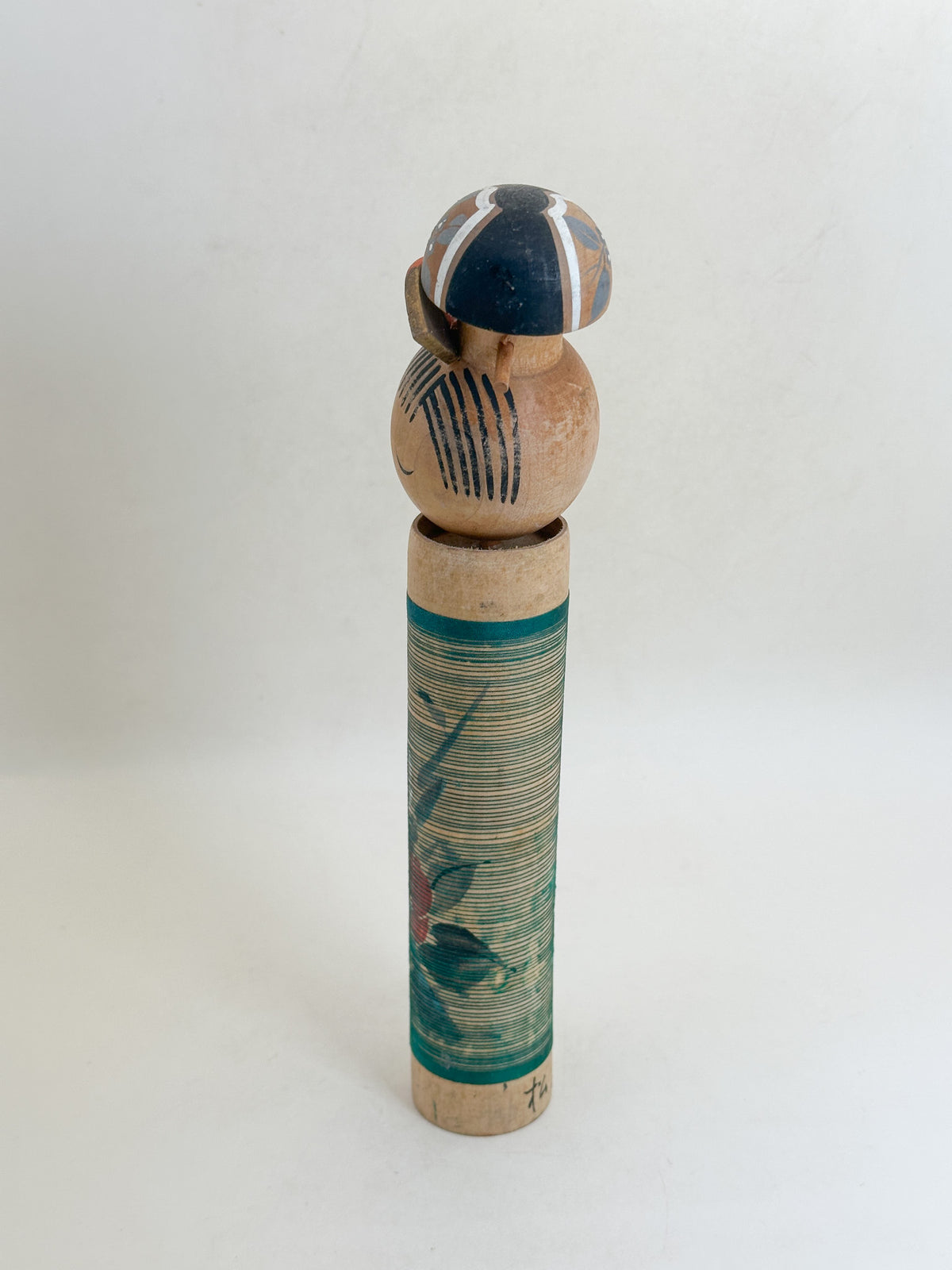 K25224 - Sosaku Kokeshi by Aida Seiho 相田晴峰