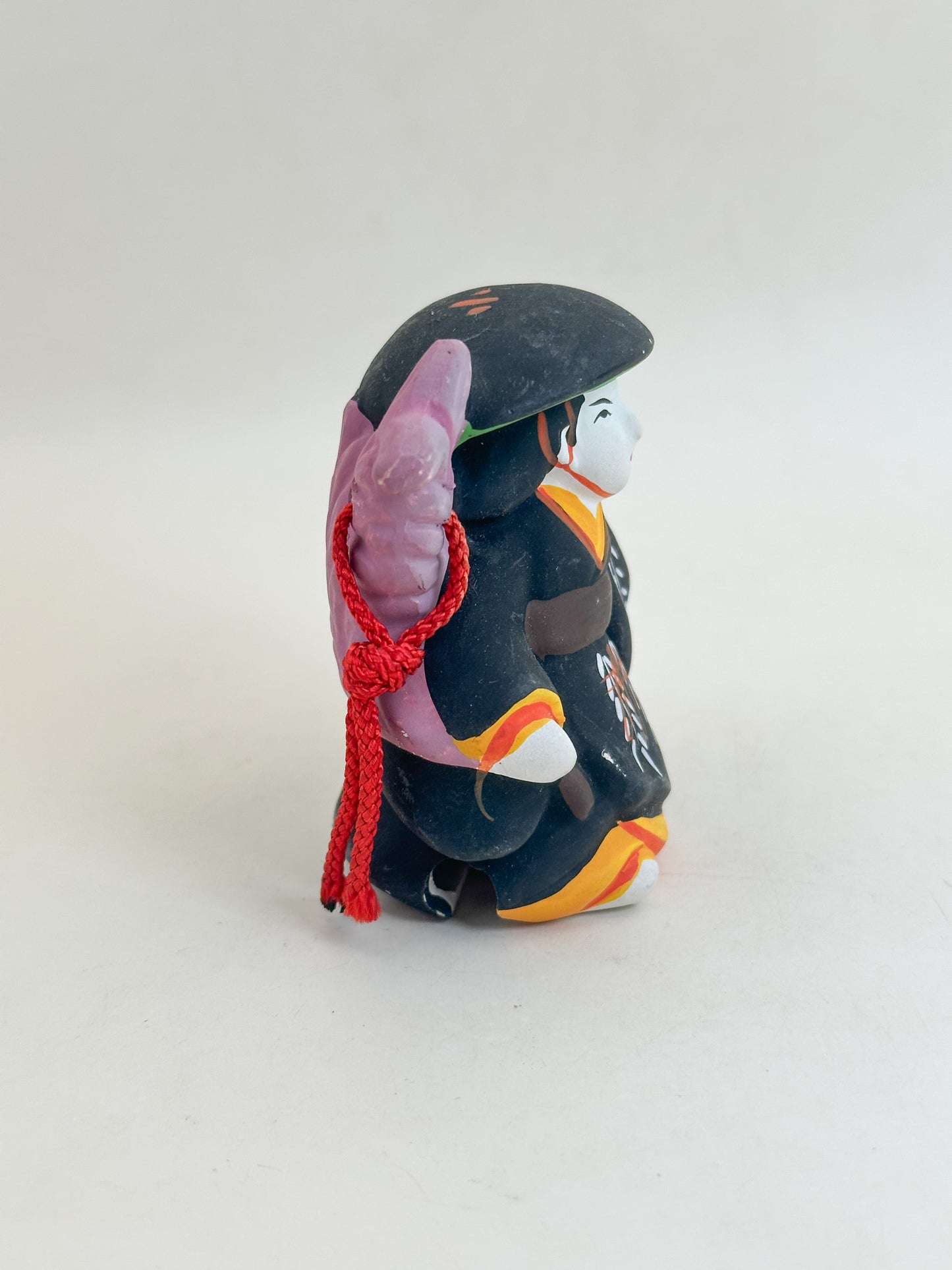 CB322 - RARE Ōtsu-e Dorei clay bell of Fuji Musume