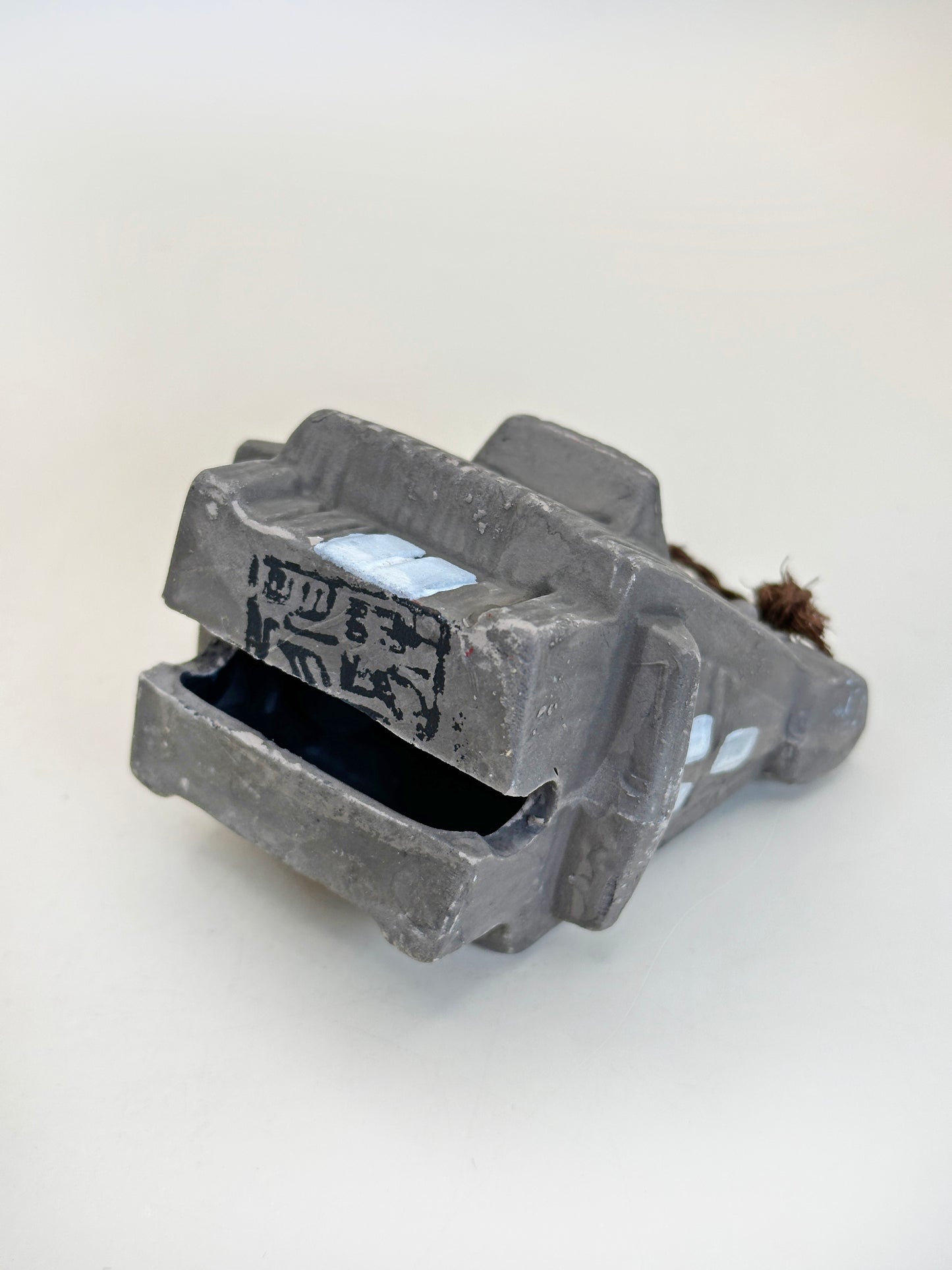 CB127 - Gasshō-zukuri Dorei Clay Bell from Hida 飛騨