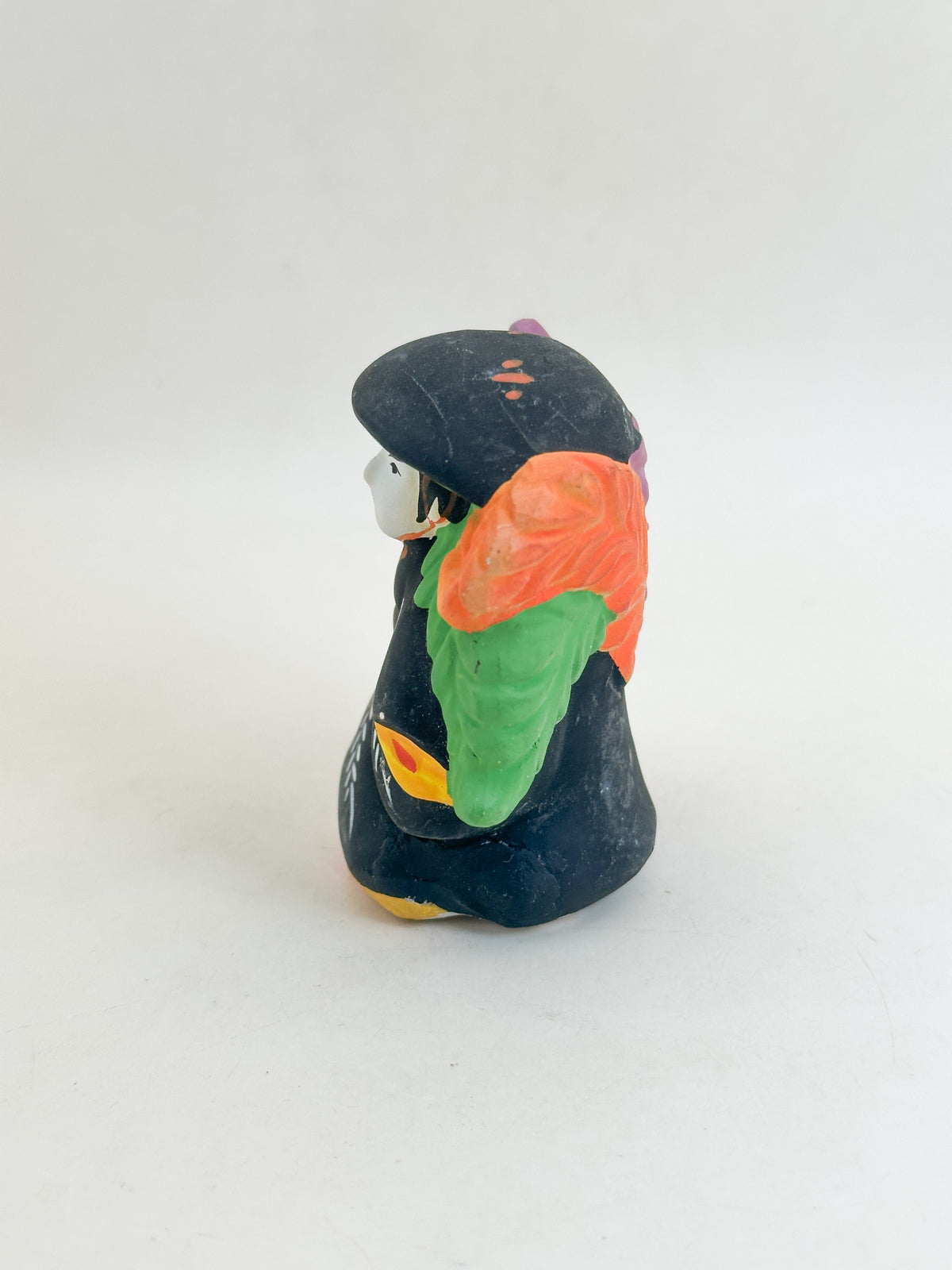 CB322 - RARE Ōtsu-e Dorei clay bell of Fuji Musume