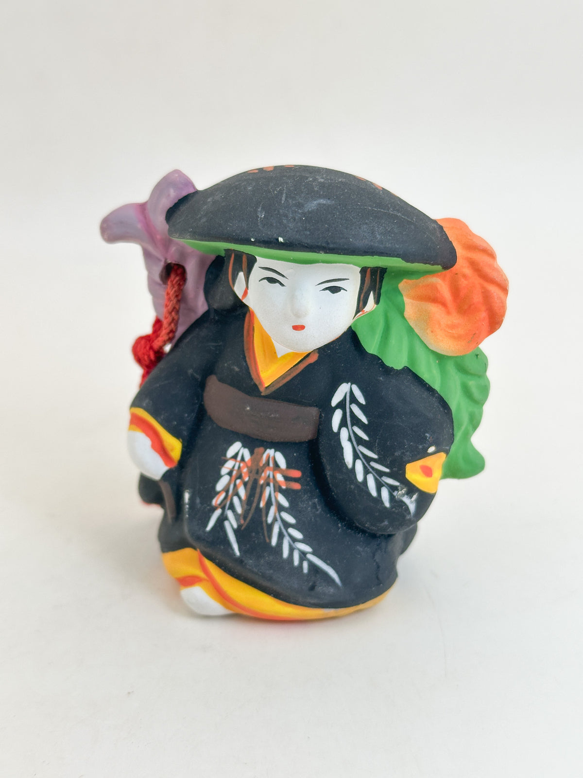 CB322 - RARE Ōtsu-e Dorei clay bell of Fuji Musume