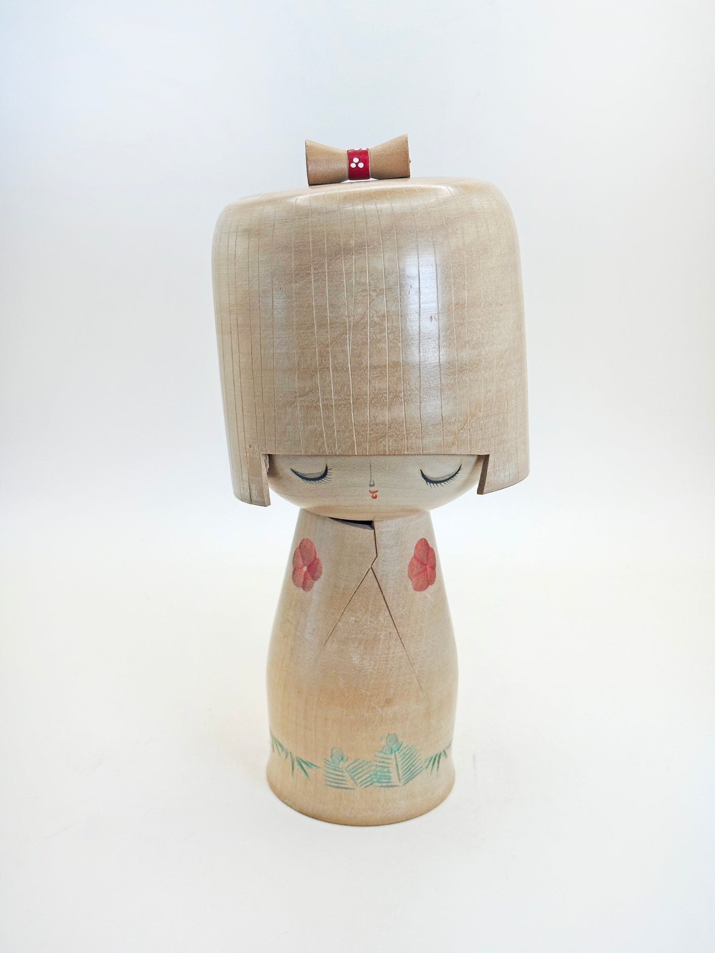 K20108 - Sosaku kokeshi by Ueda Izumi 值田和泉