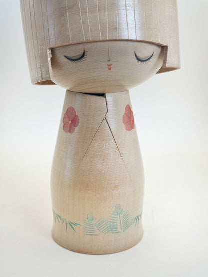 K20108 - Sosaku kokeshi by Ueda Izumi 值田和泉